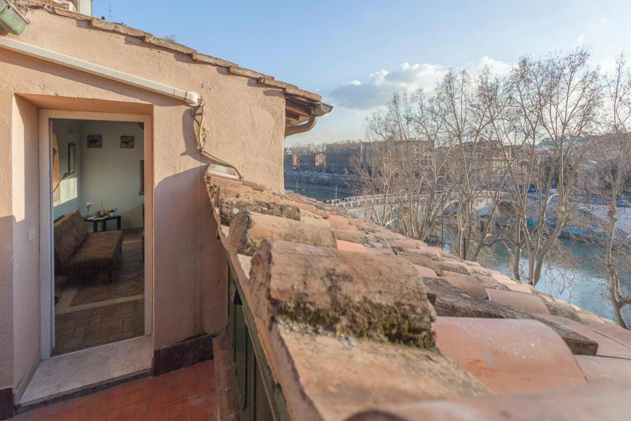 Grottini Charme Penthouse ~ Historic Center Roma