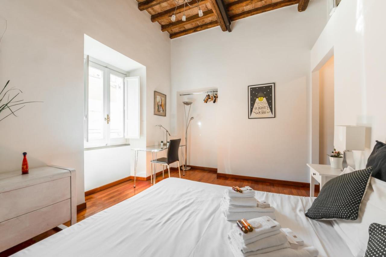 Via Del Teatro Pace Apartment *
