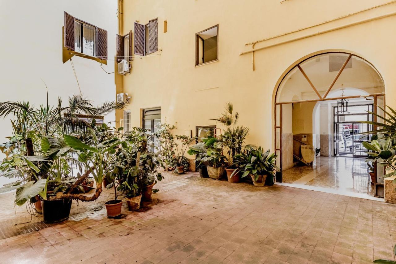 Domus Camilla * Rome