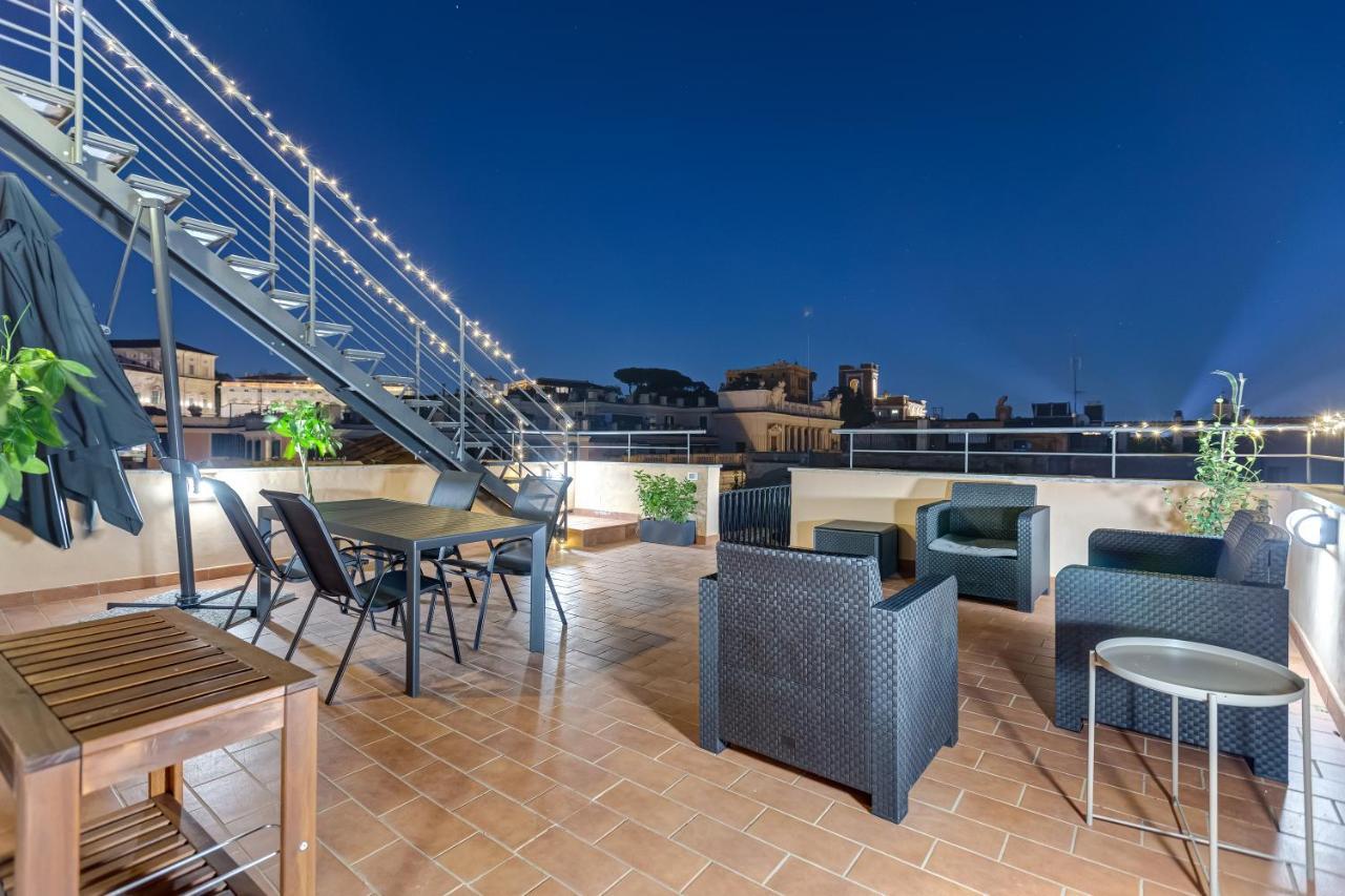 Pensión Vivilo Trevi - Luxury Experience - Private Jacuzzi On Terrace - Insane View