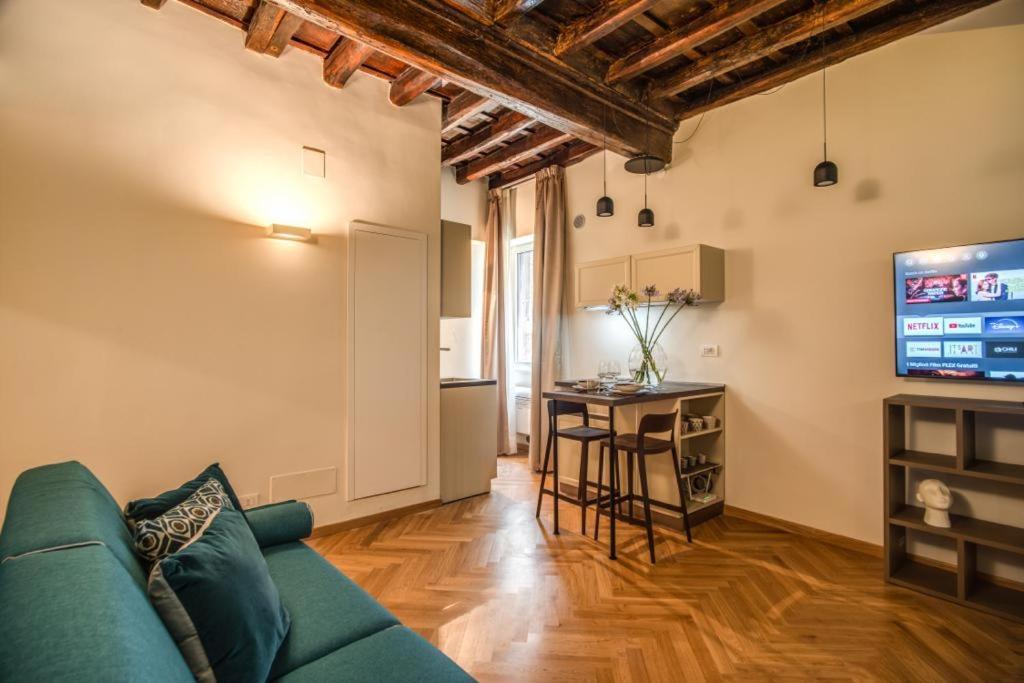 Maison Del Colosseo Apartment