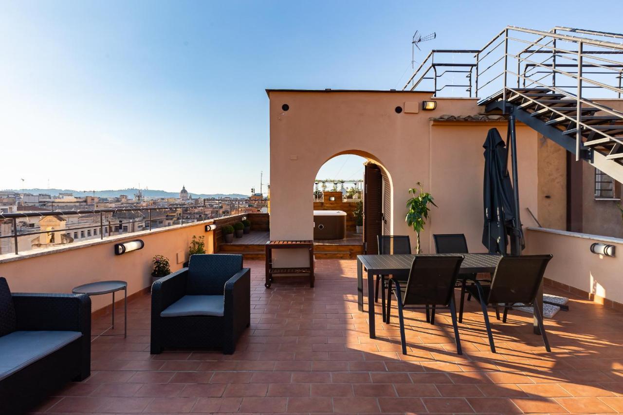 Pensión Vivilo Trevi - Luxury Experience - Private Jacuzzi On Terrace - Insane View Roma