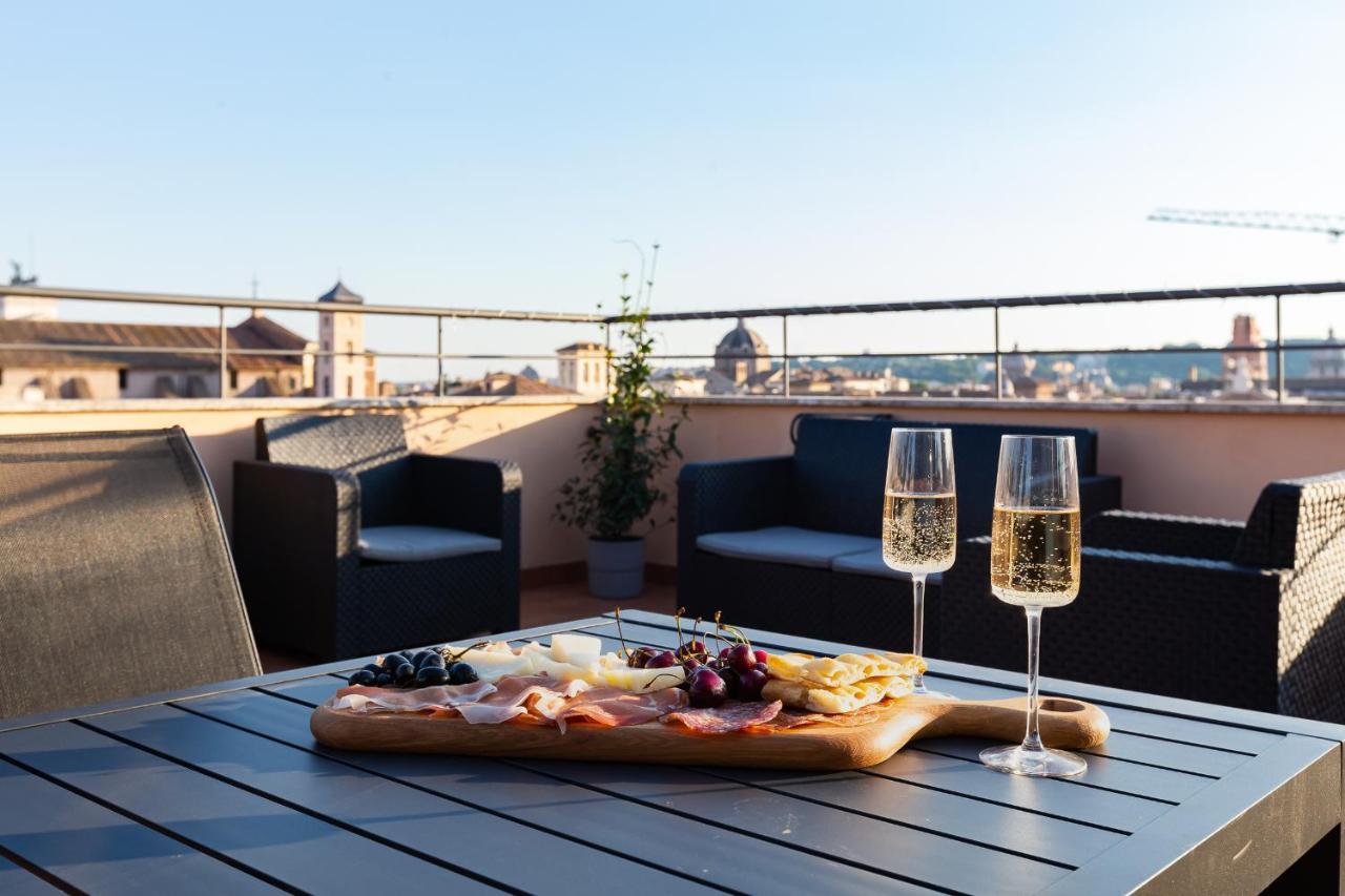 Pensión Vivilo Trevi - Luxury Experience - Private Jacuzzi On Terrace - Insane View Roma