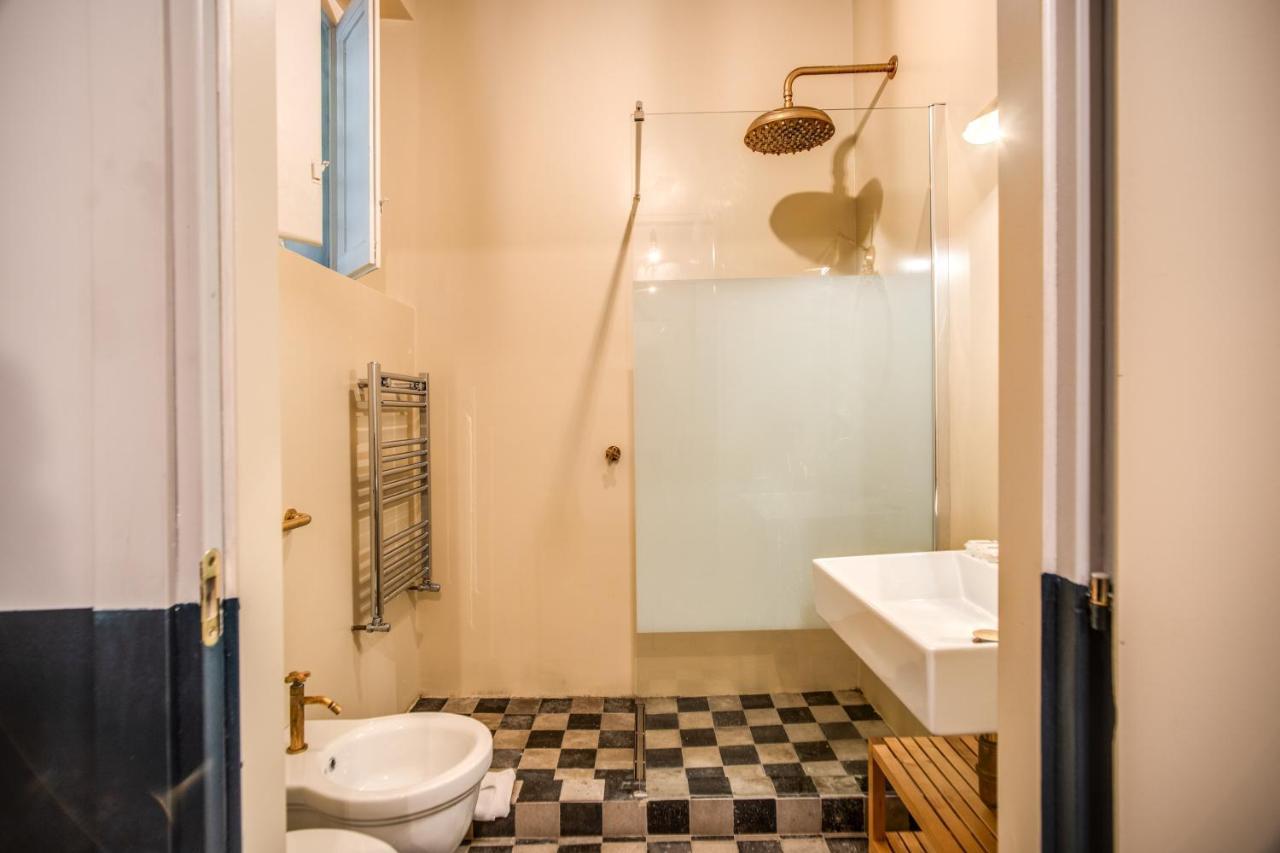 Stylish And Spacious Next To The Colosseum Apartment