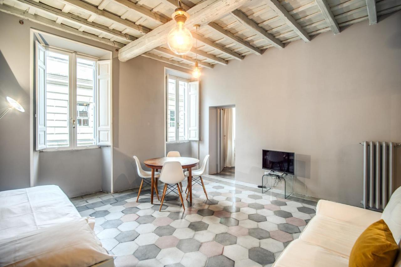 Stylish And Spacious Next To The Colosseum Apartment *