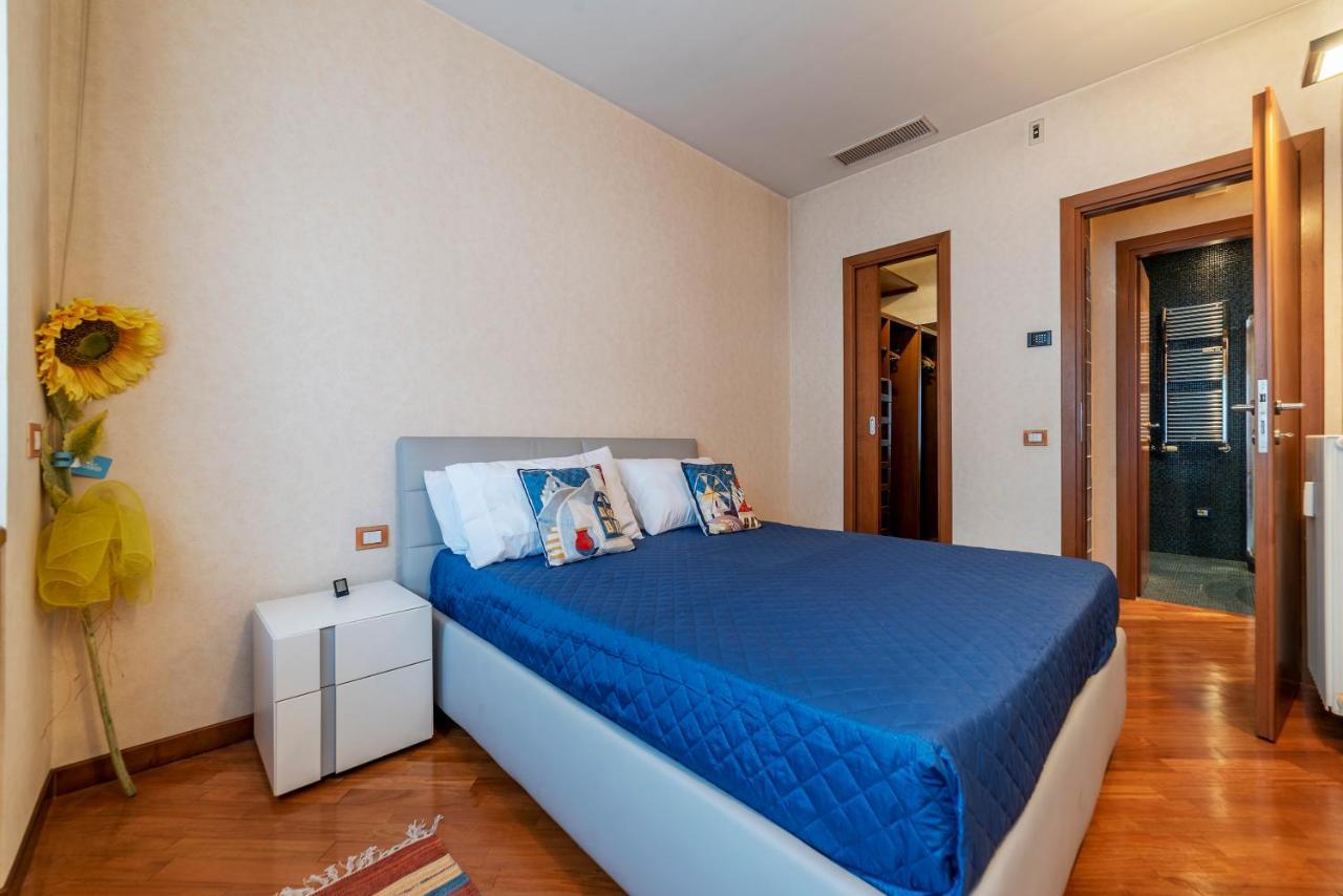 Apartment Deep Blue