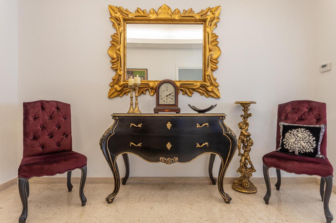 Ginevra Luxury New Classic Close Vatican