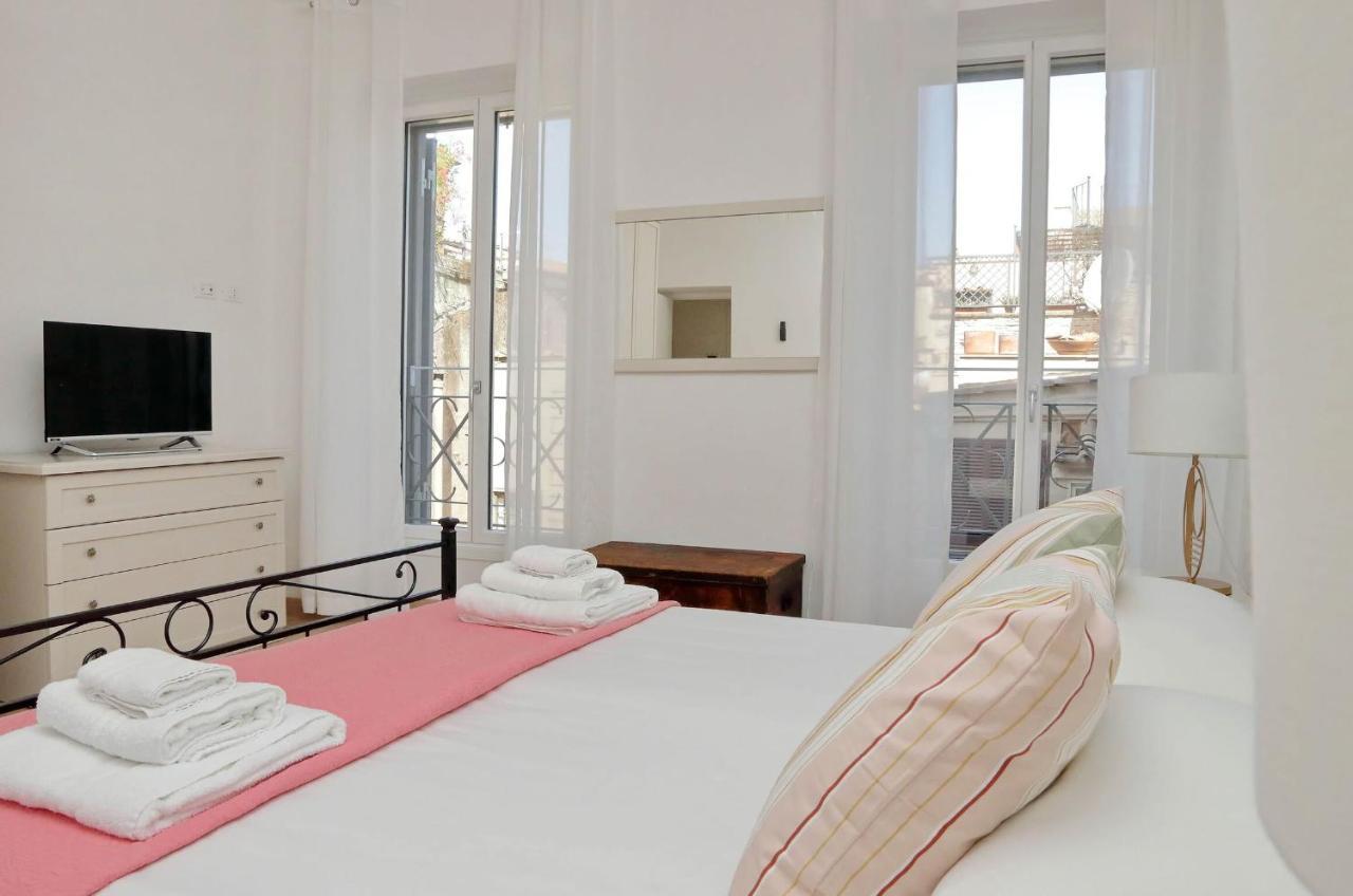 Vicolo Cellini By Halldis Apartamento Roma