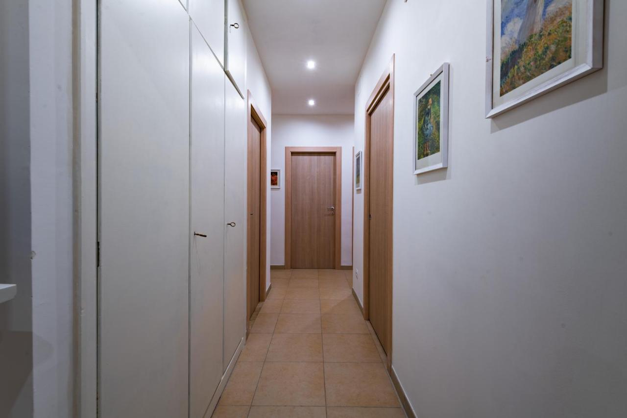 Casa Rosa Beige E Blu * Roma