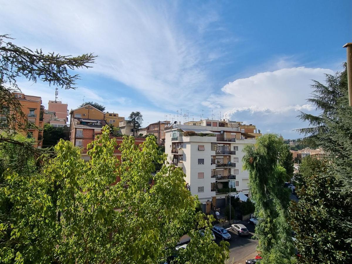 San Pietro Station Apartment Rom
