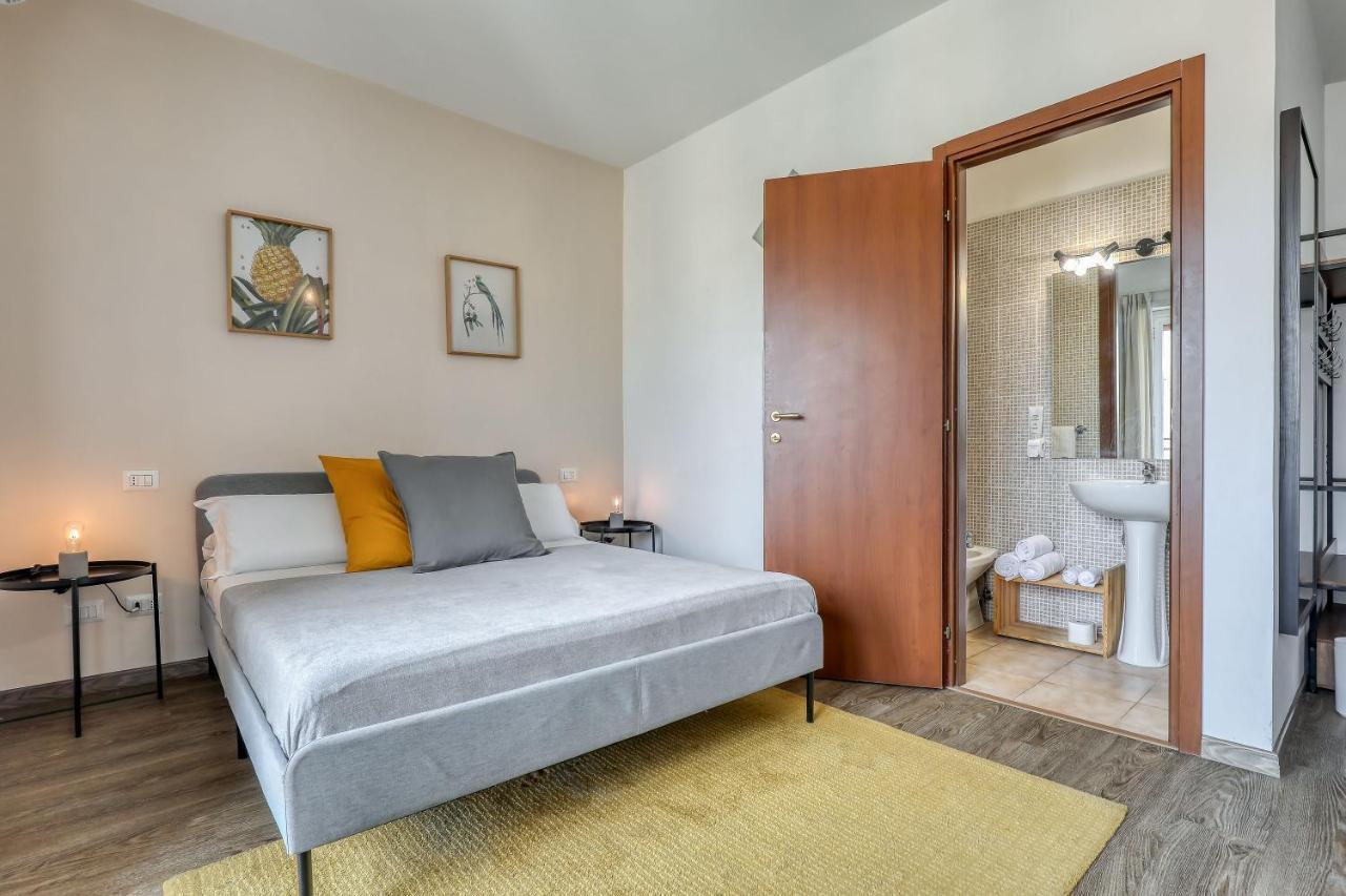 Drive In Bed and breakfast Roma