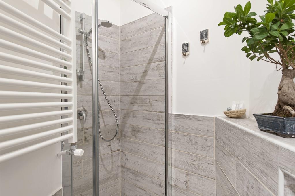 Exa - Just Bed and breakfast Roma