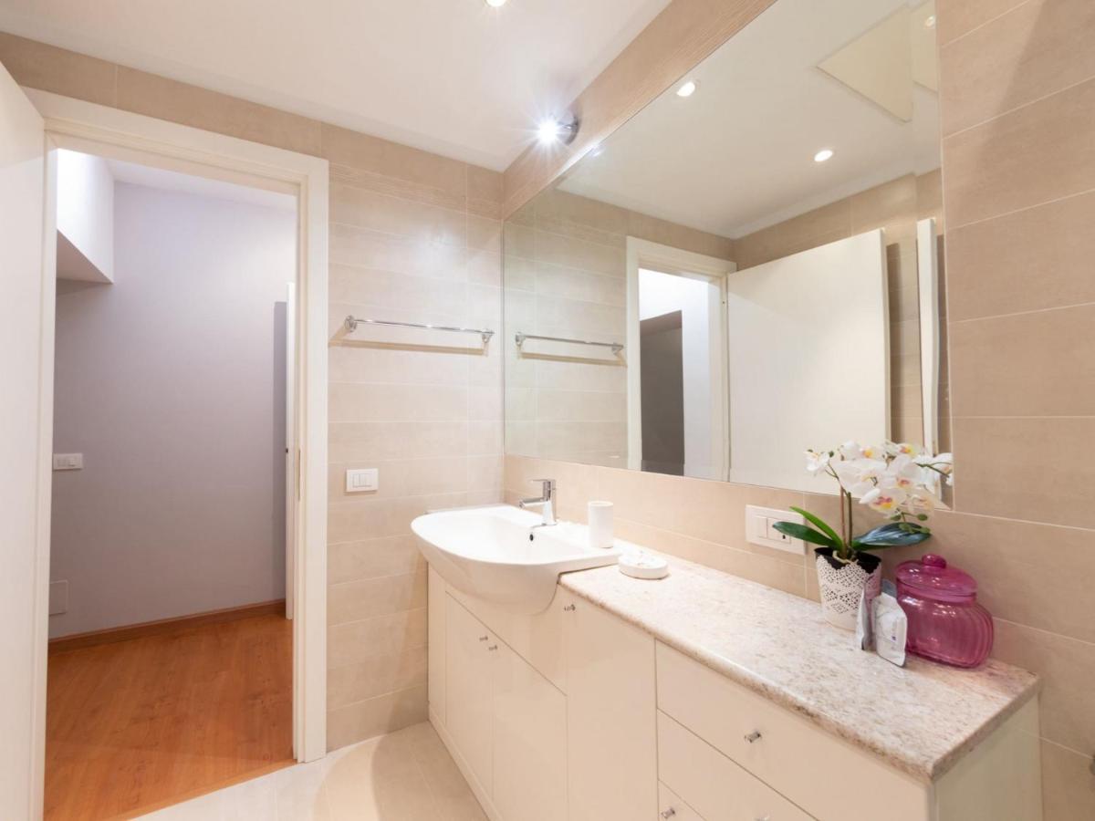 The Best Rent - Lovely One-bedroom Near Borghese * Roma