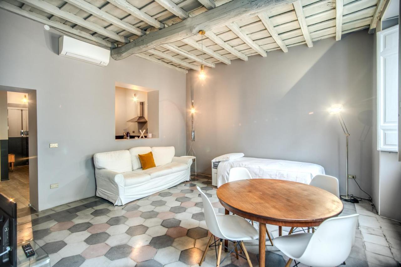 Stylish And Spacious Next To The Colosseum Apartment Rom
