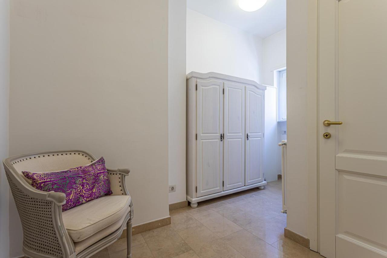 Ginevra Luxury New Classic Close Vatican * Roma
