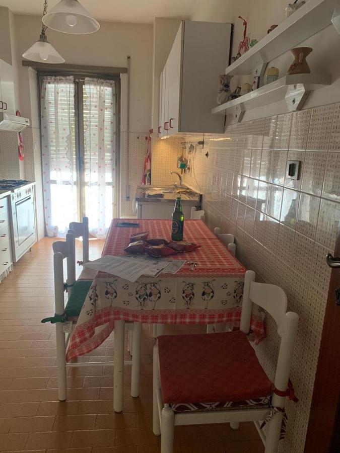 The Family House Rom