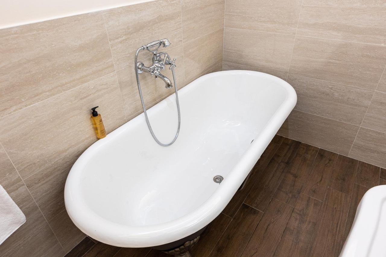 Via Barberini Apartamento