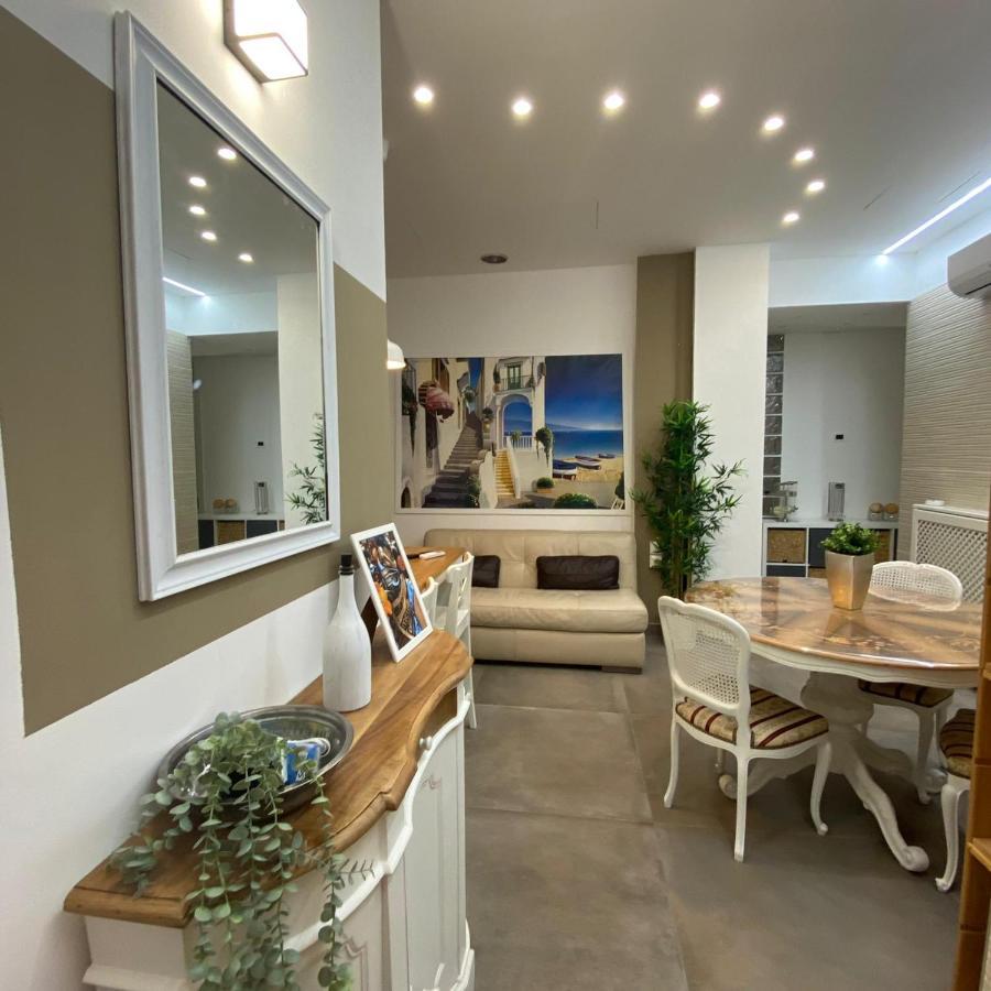 Apartment Tuscolo Metro A House