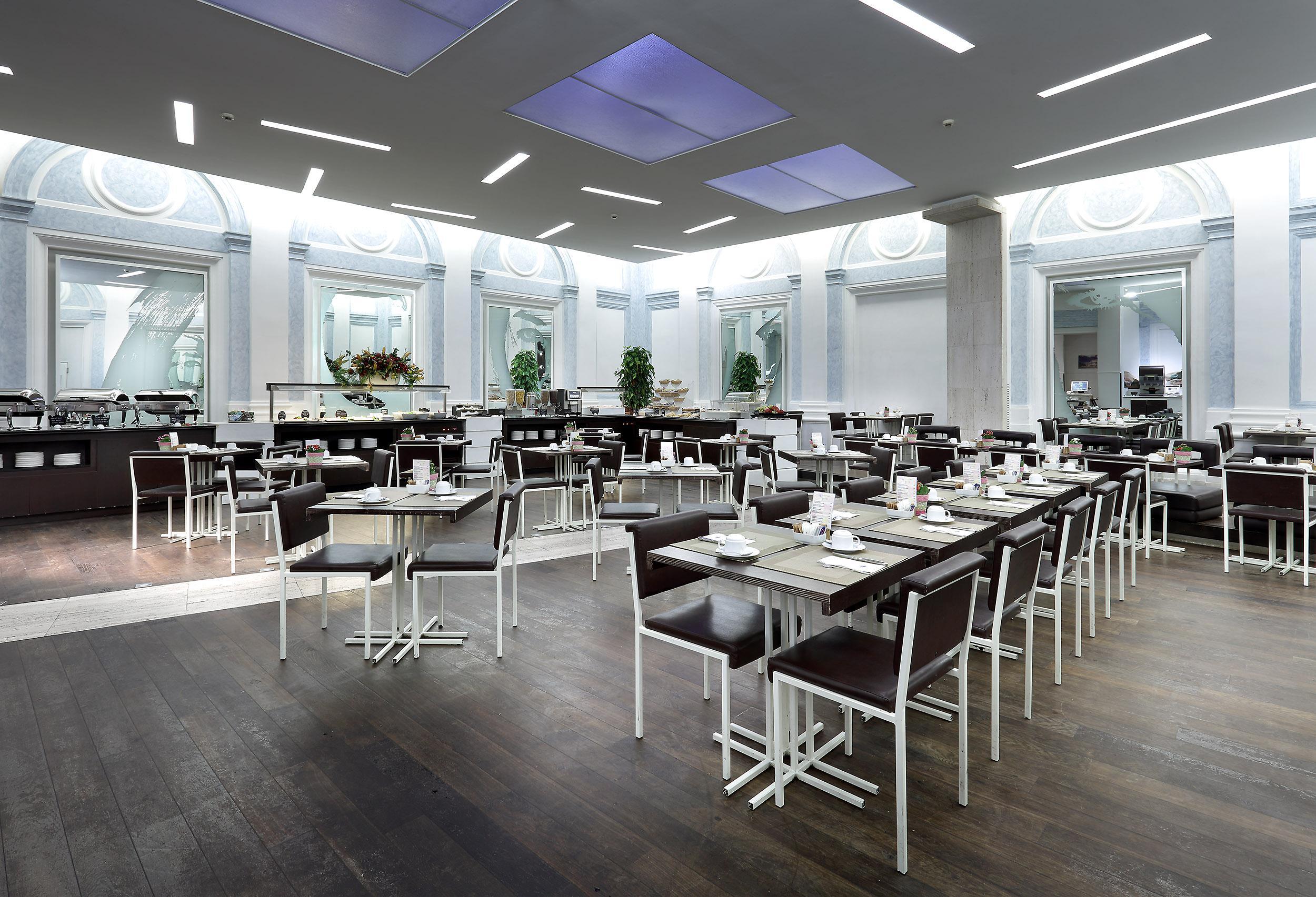 Exe International Palace 4* Rom
