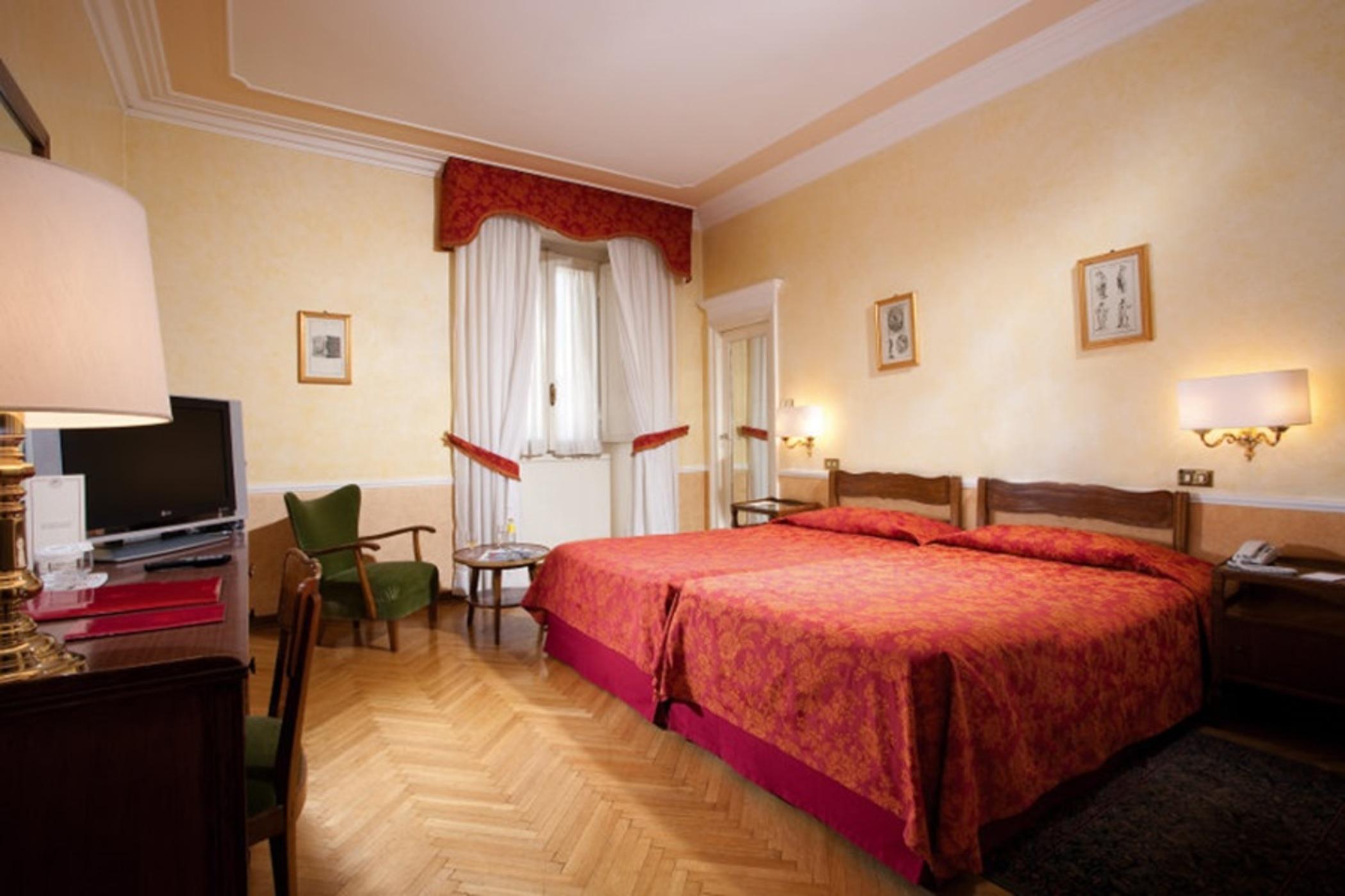 Hotel Bettoja Massimo D'azeglio 4*