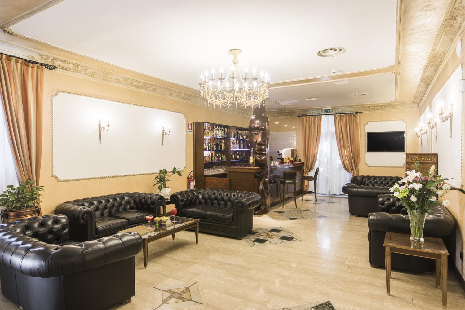 Rosa Hotell