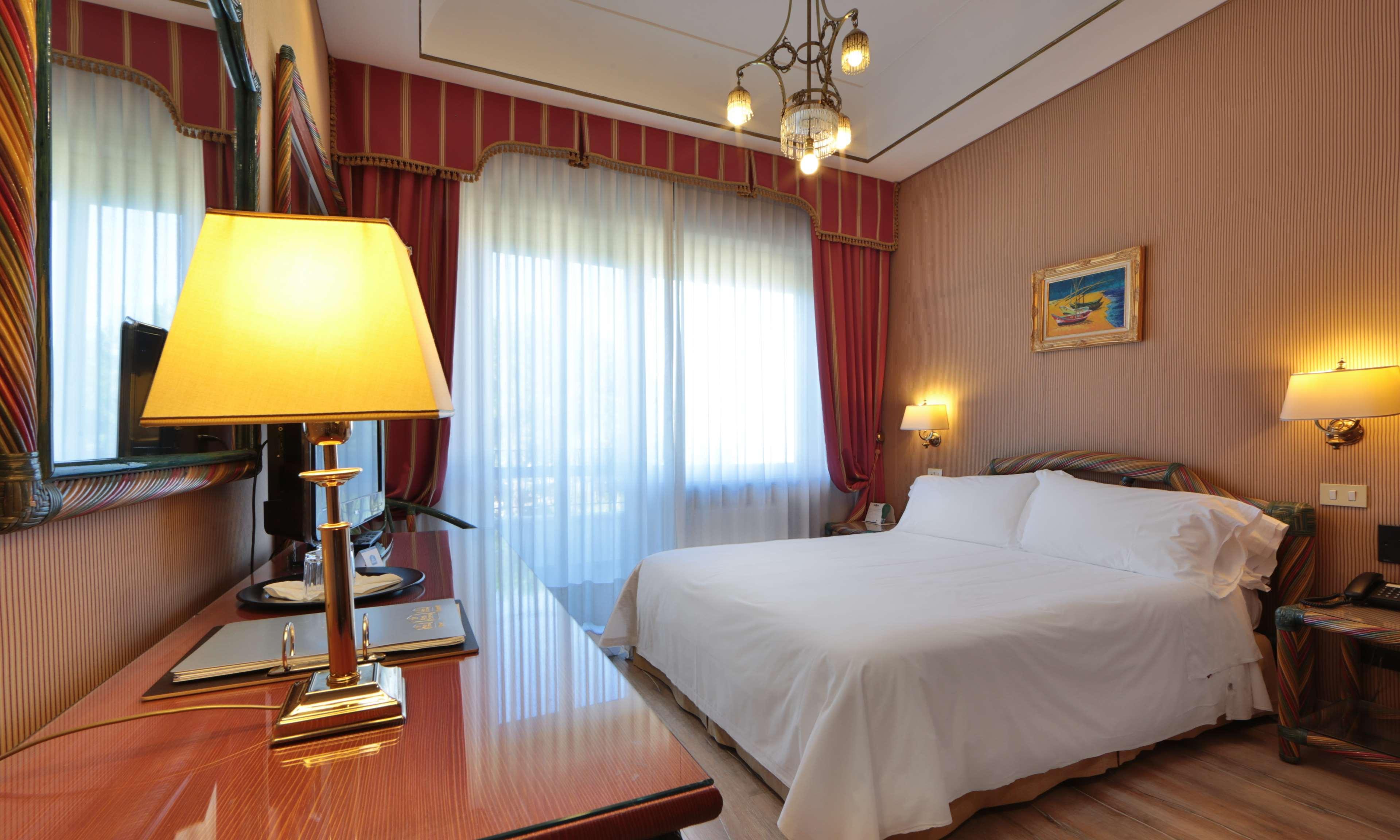 Western Rivoli 4* Roma