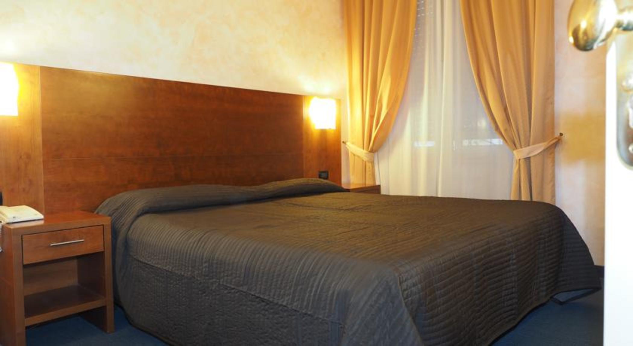 Hotel Osimar
