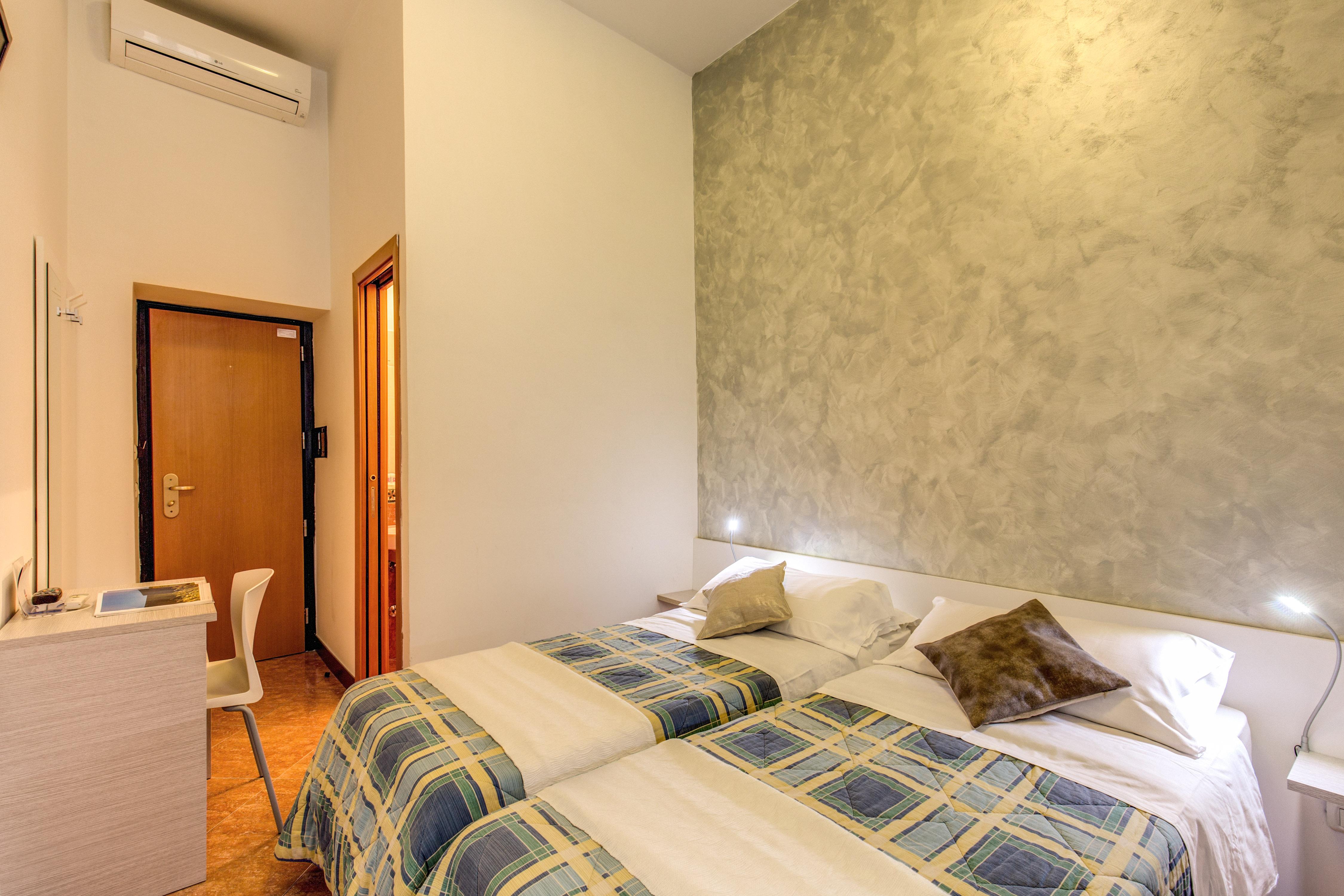 Hotell Dharma Boutique & 4*