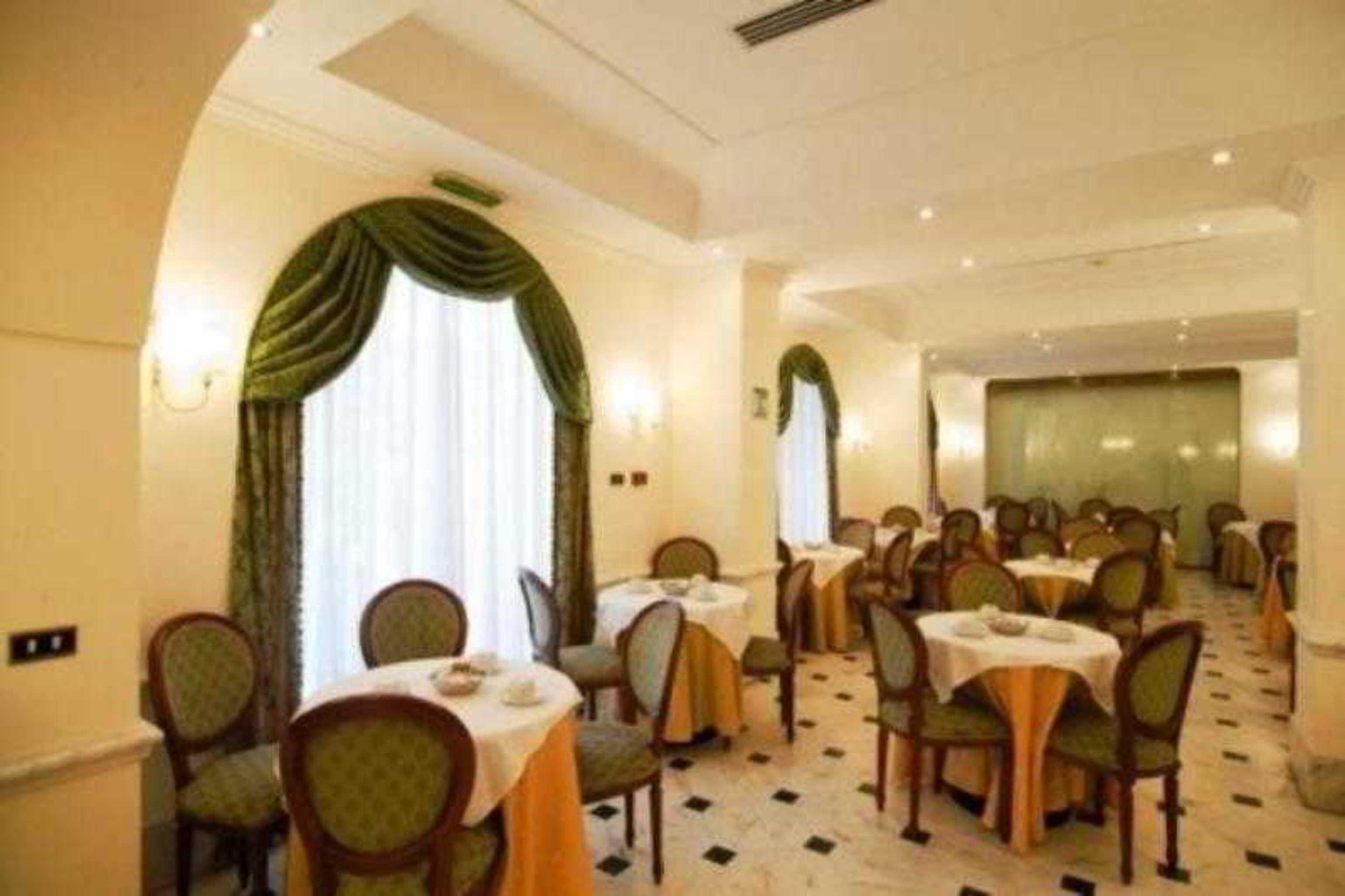 Raeli Archimede Hotell Roma