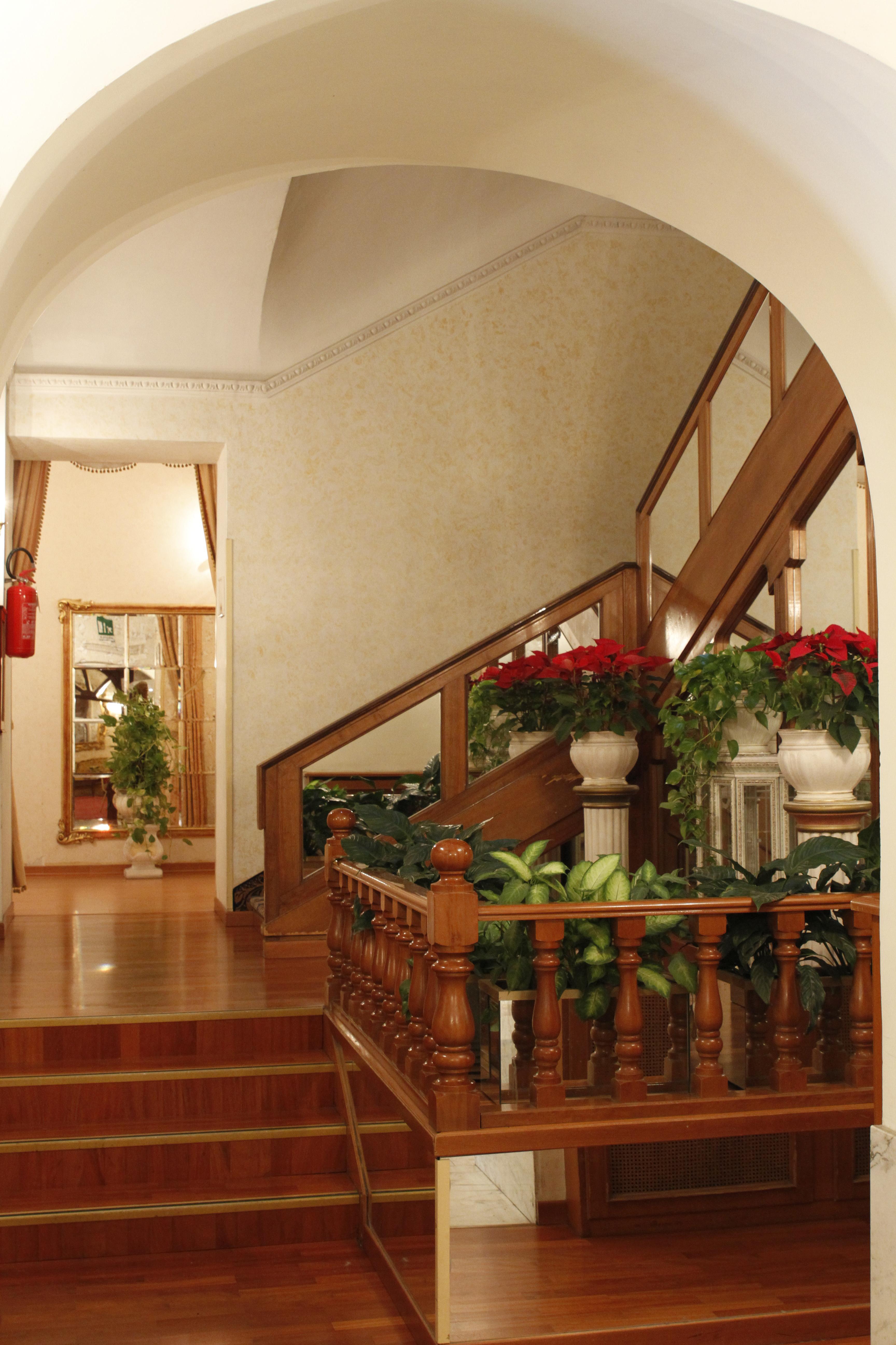 Hotel Pace Elvezia 4*