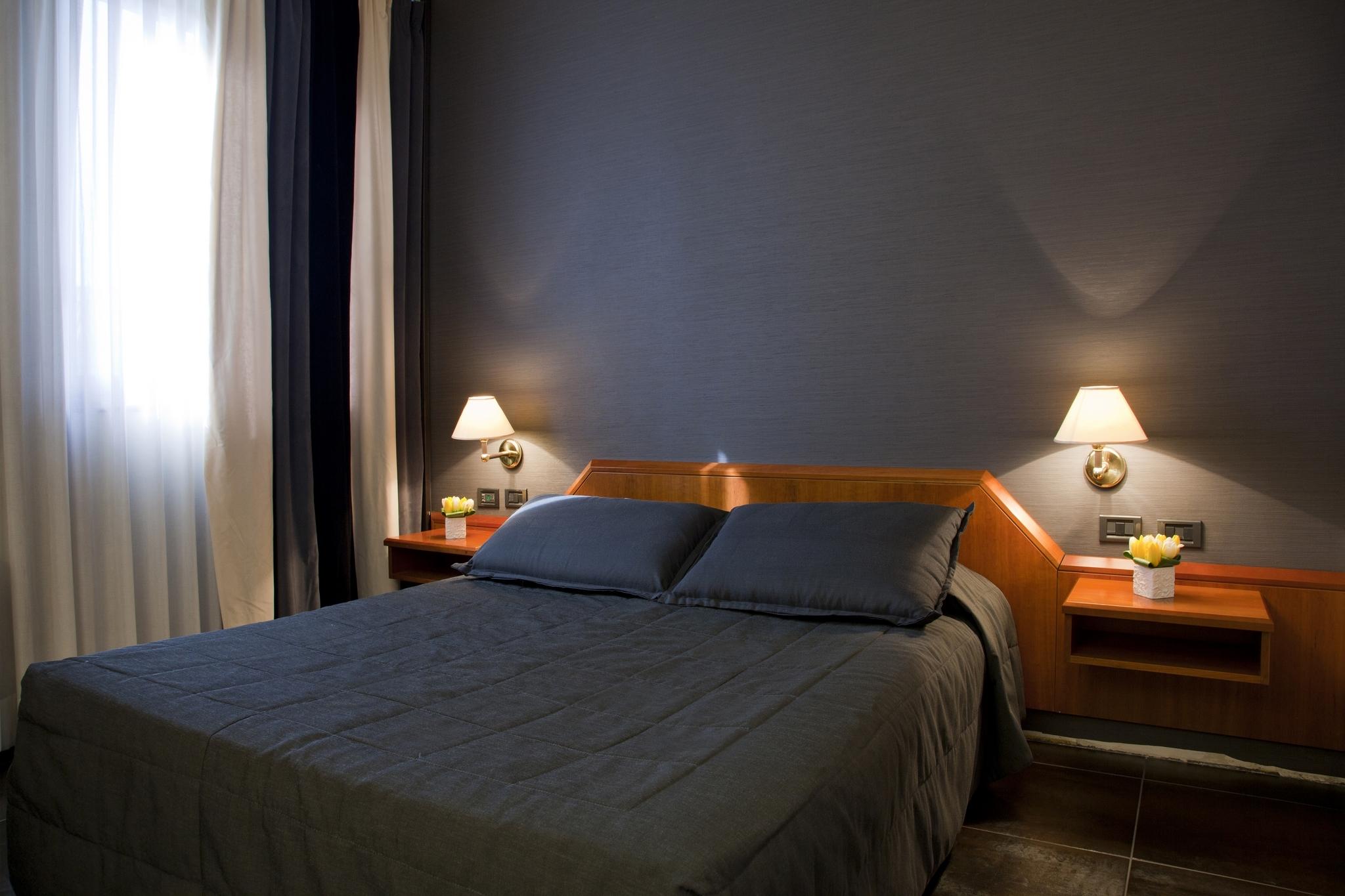 Zone Hotell 4*