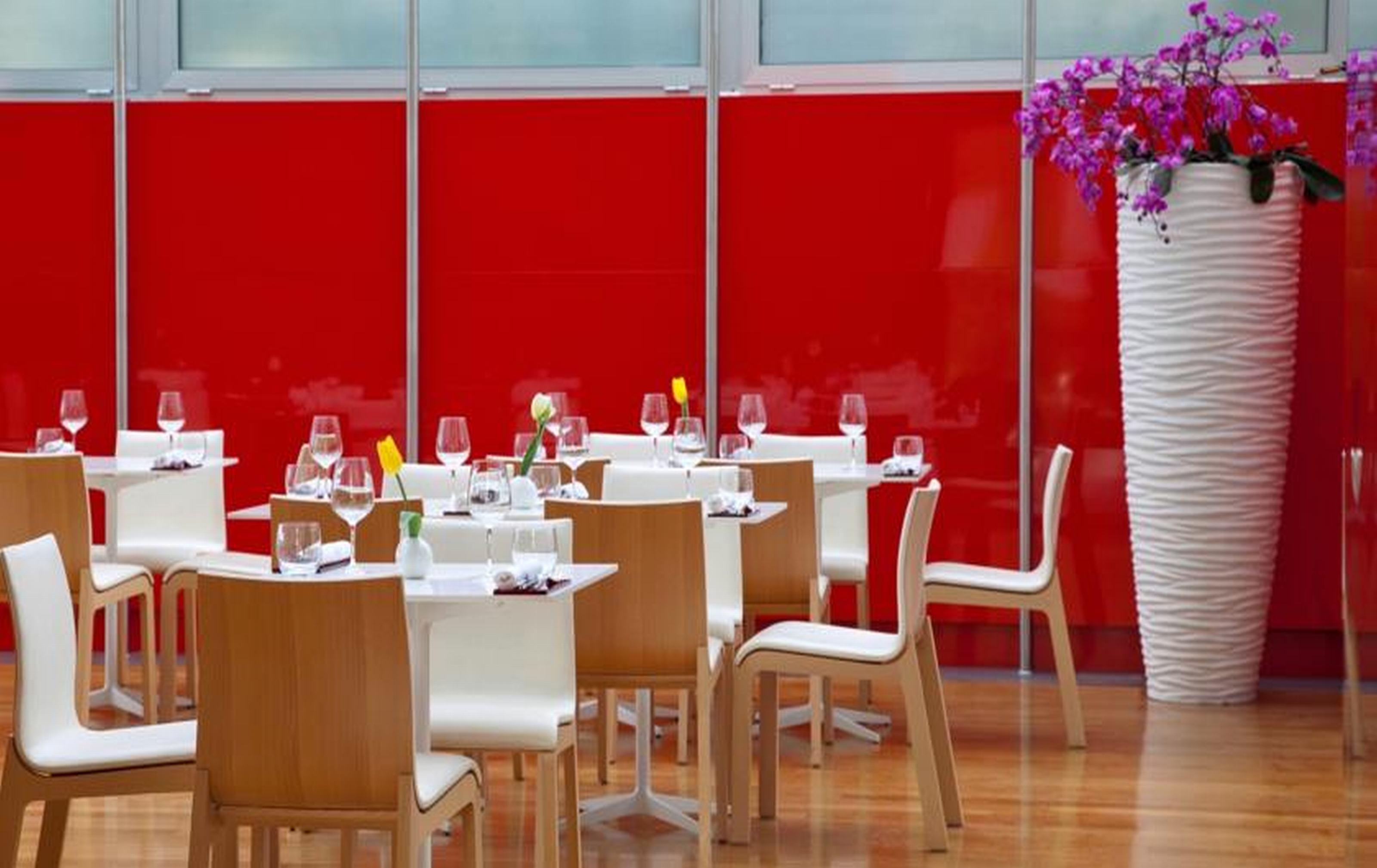Hotell Zone 4*
