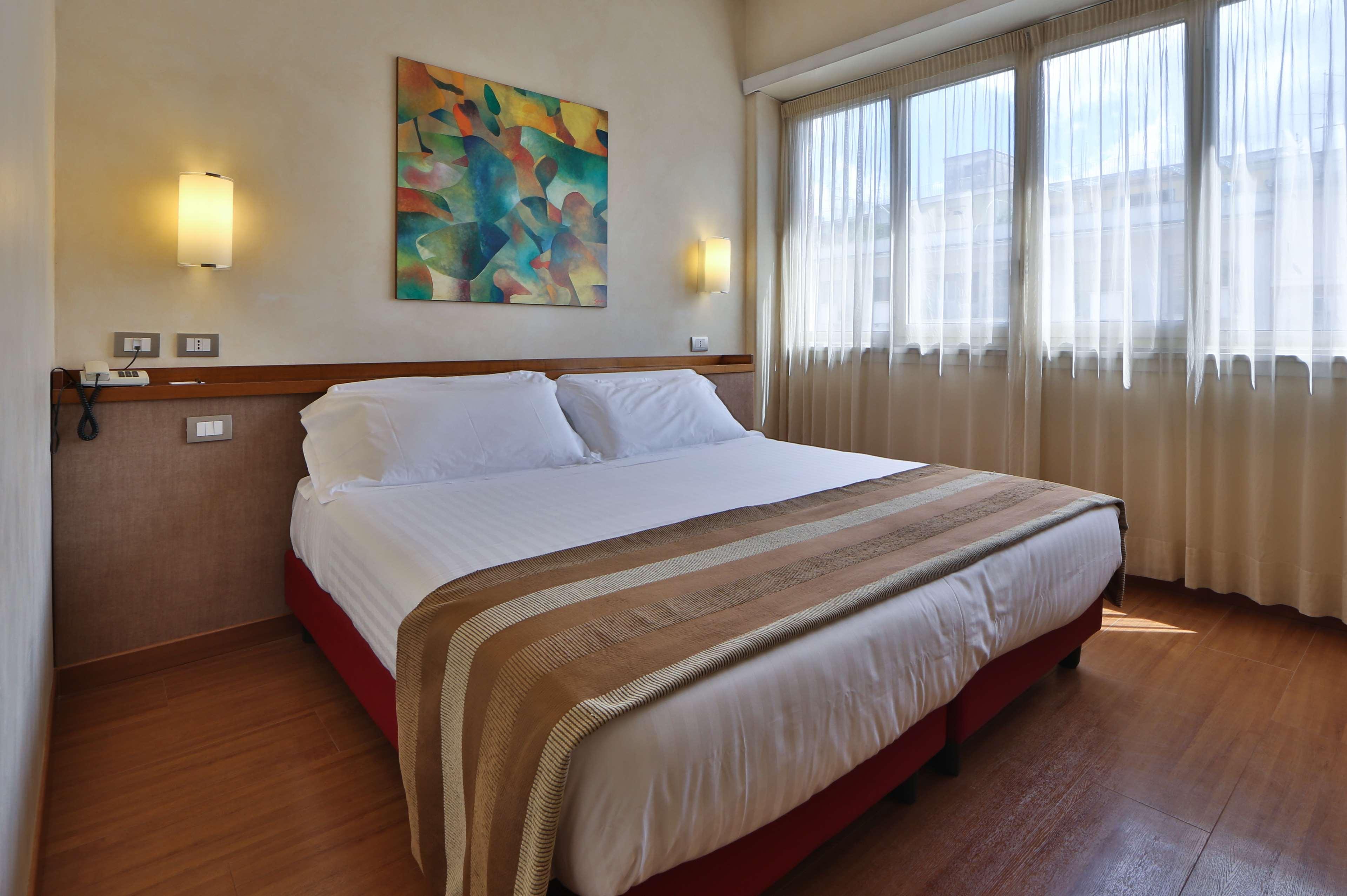 Western Piccadilly 4*