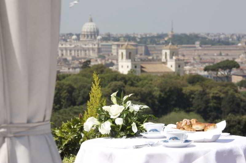 Marriott Grand Flora Hotel 4*