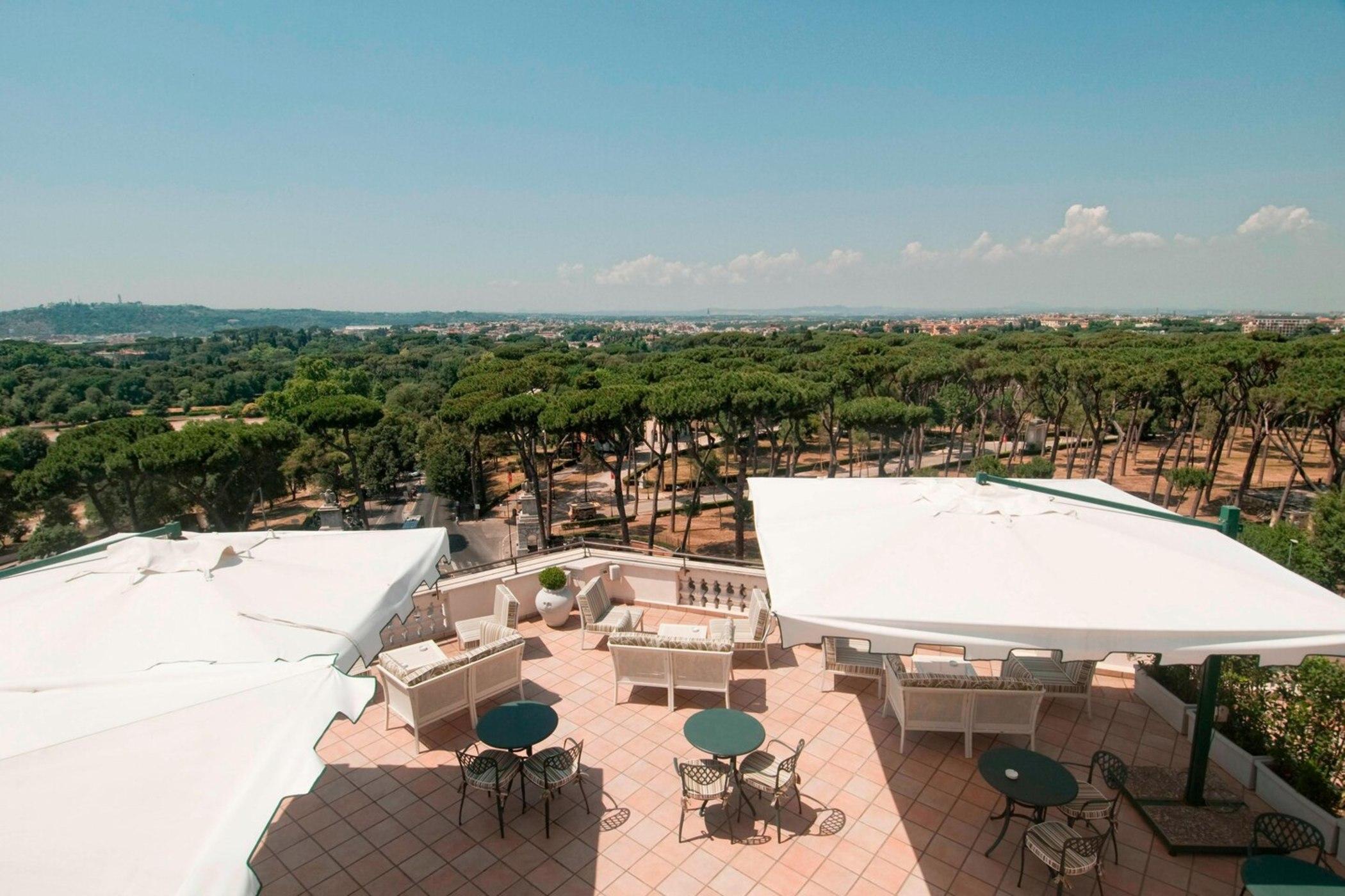 Hotel Marriott Grand Flora