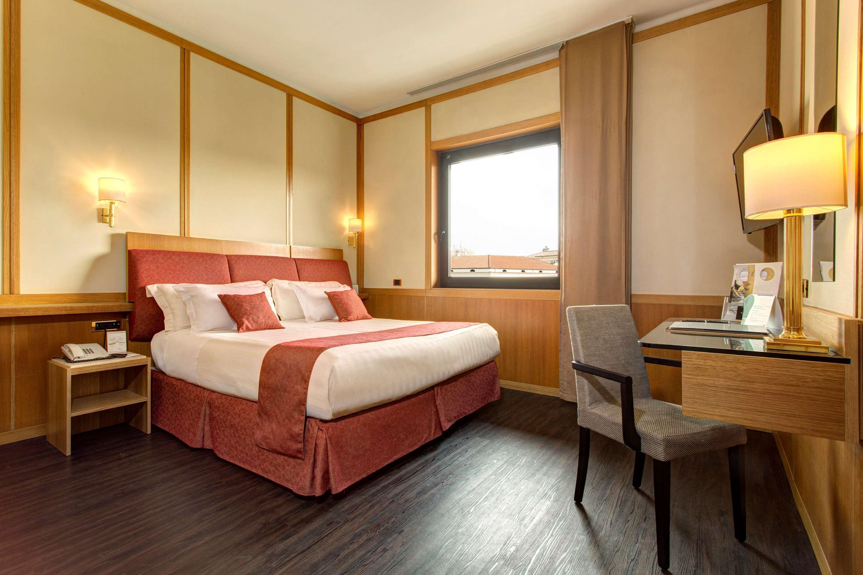 Western President Hotel