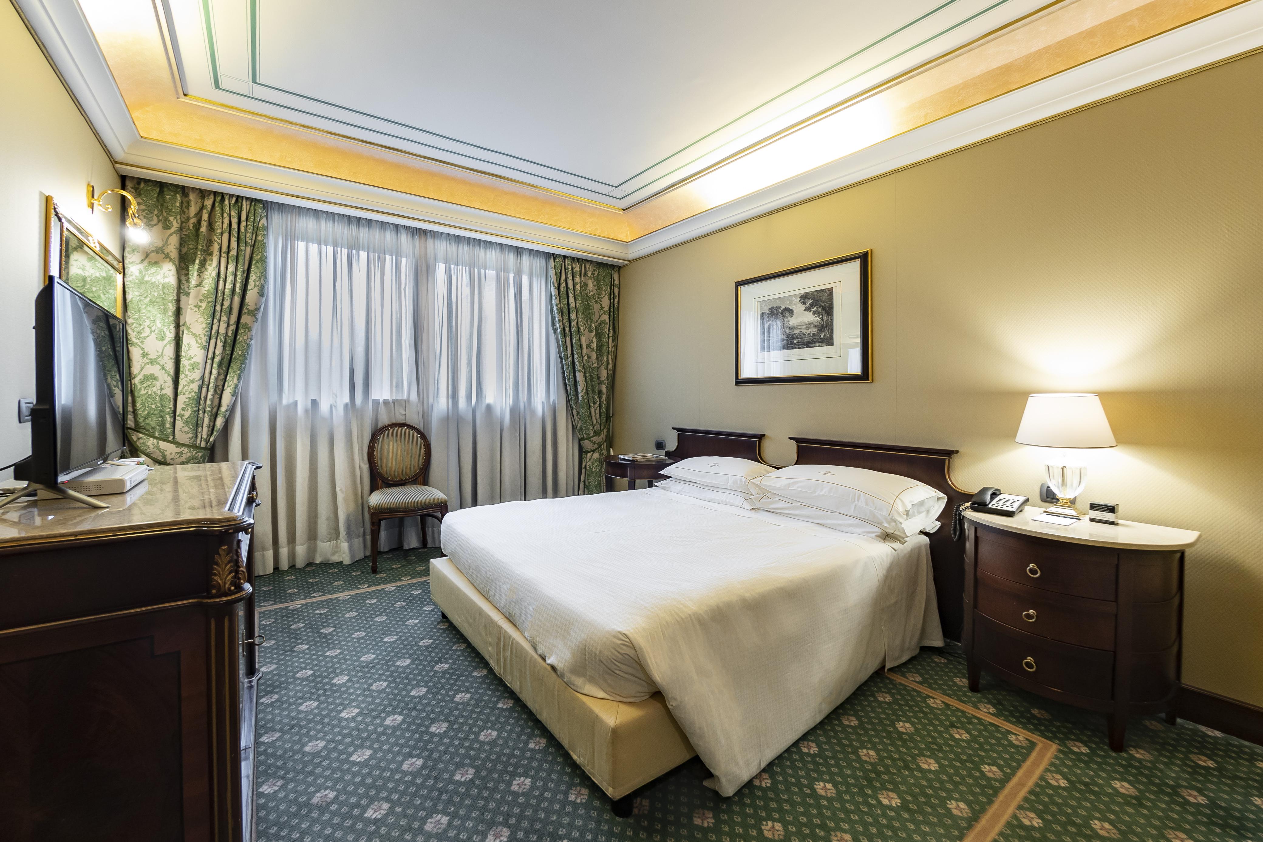 River Chateau Hotell
