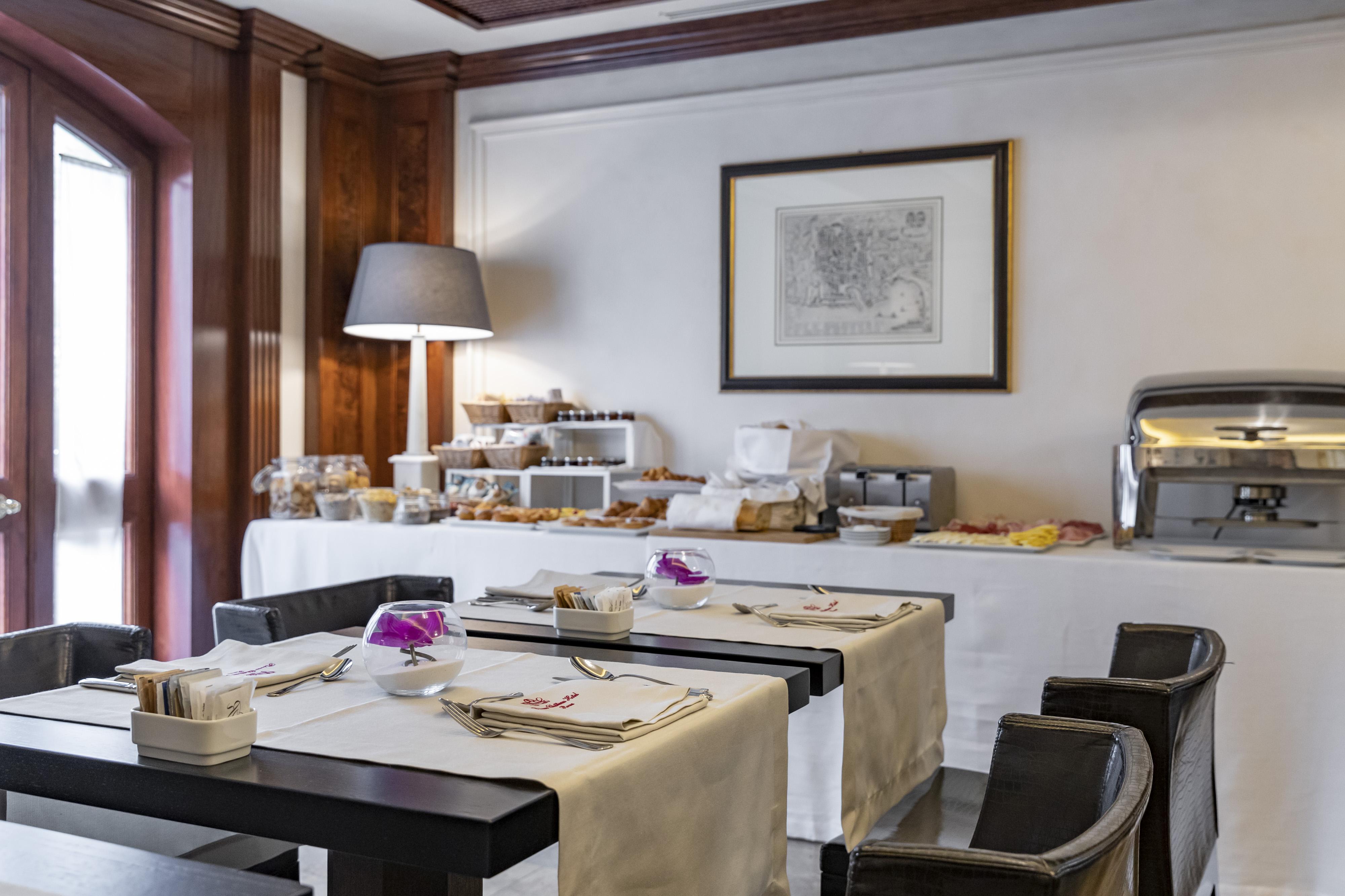 River Chateau Hotell