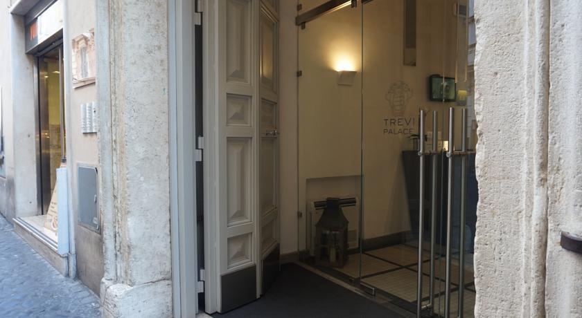 Trevi Palace Luxury Hotel 4*