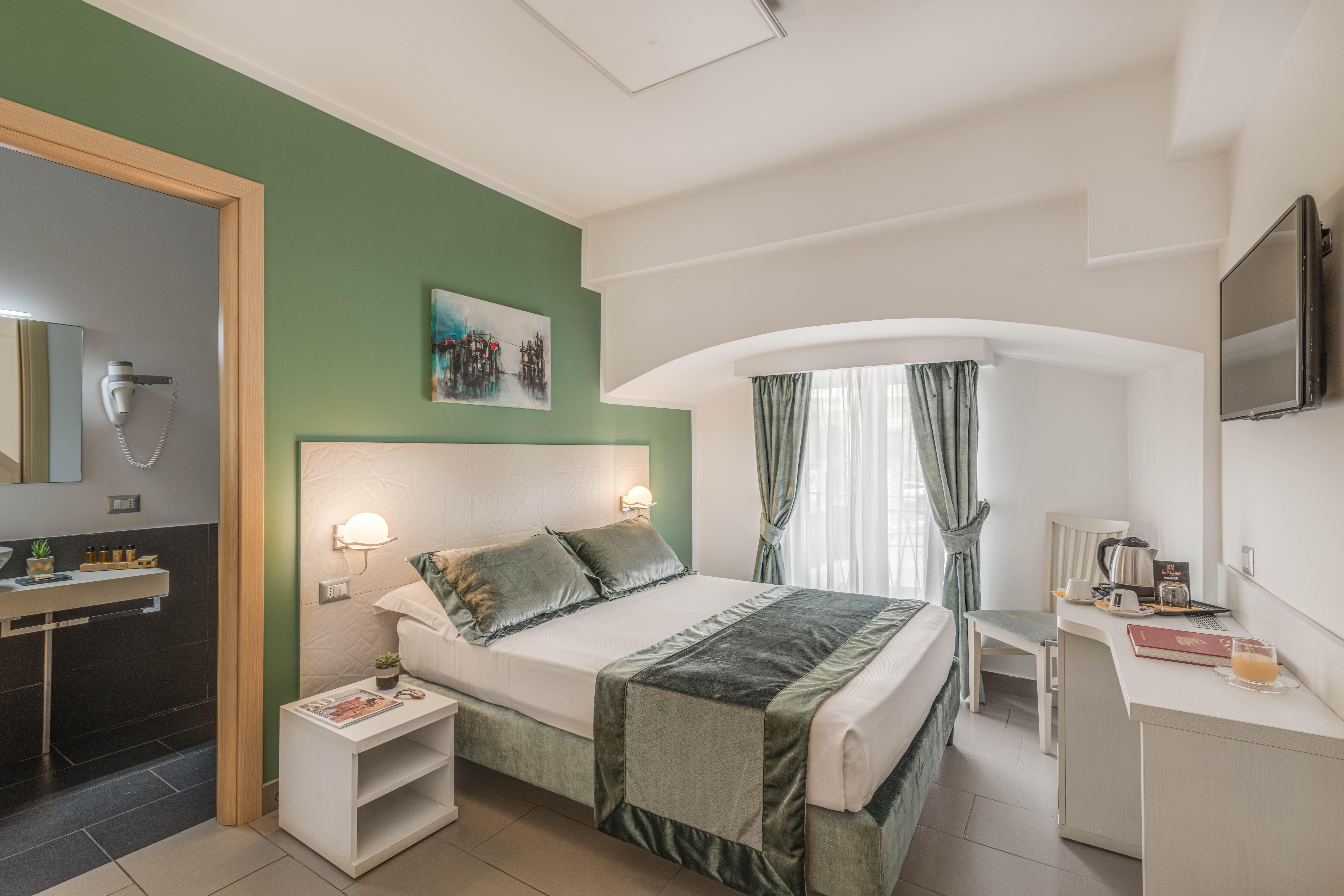 Trevi Hotel
