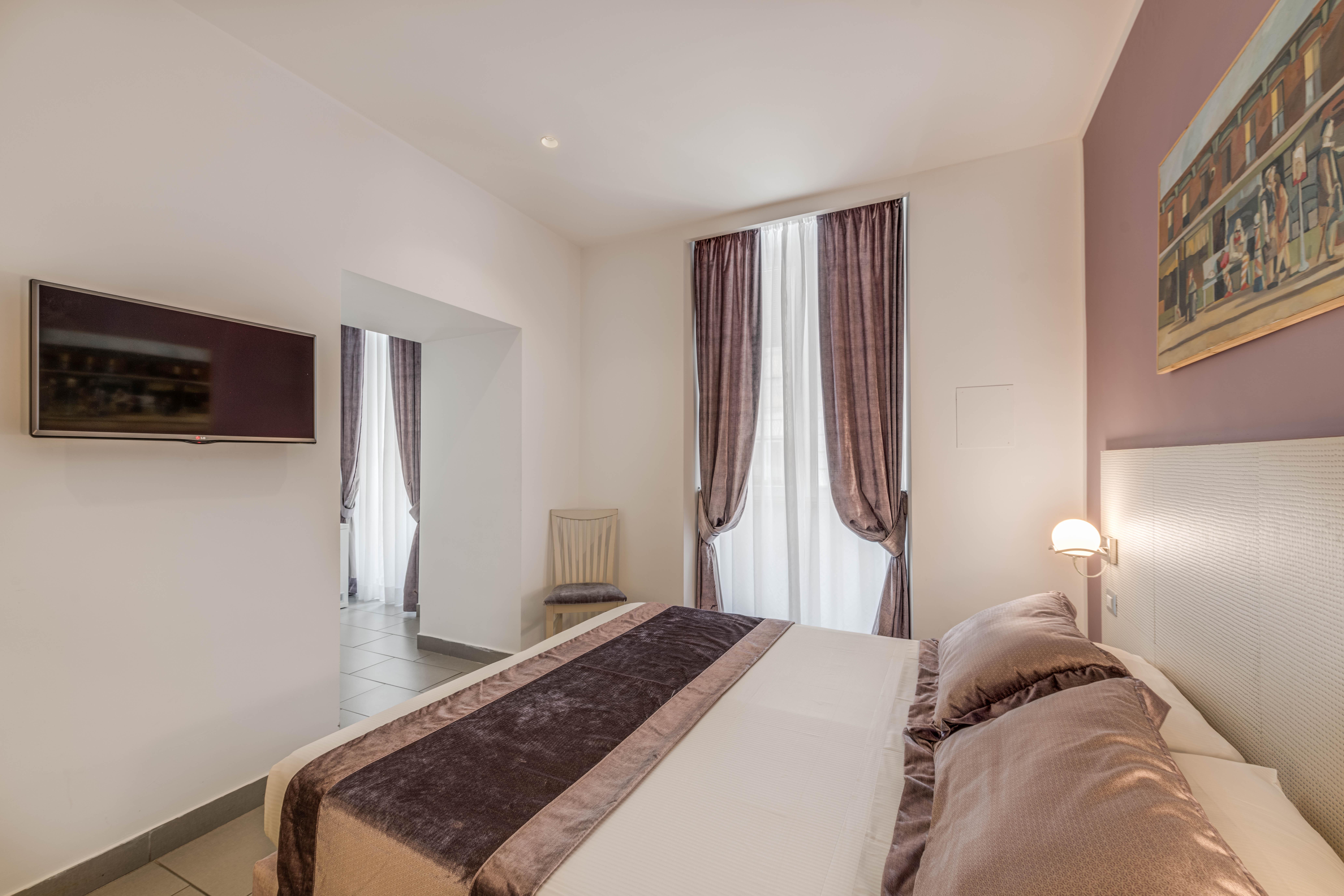 Trevi Hotel