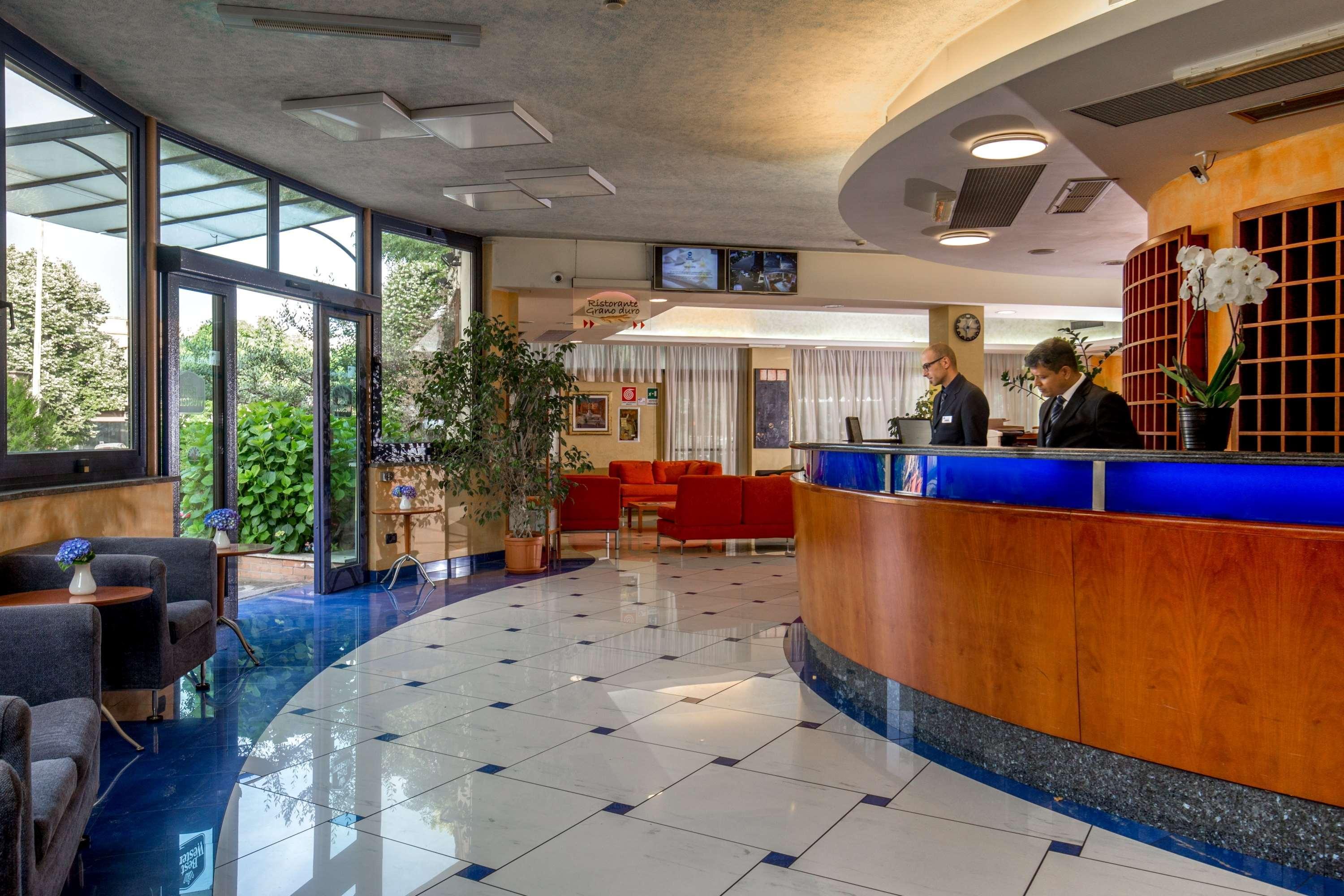 Western Blu Hotel 4*
