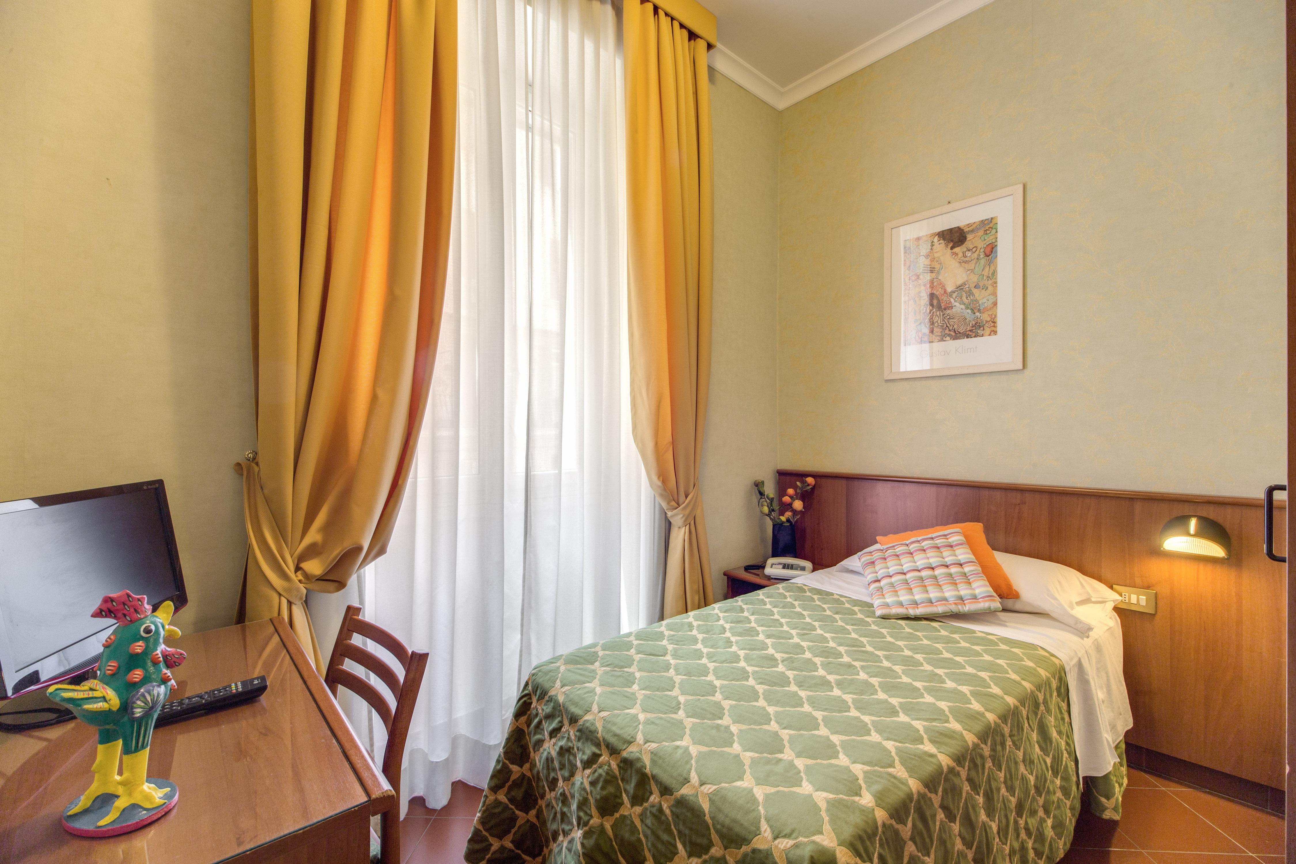 Hotel Corona Hotell