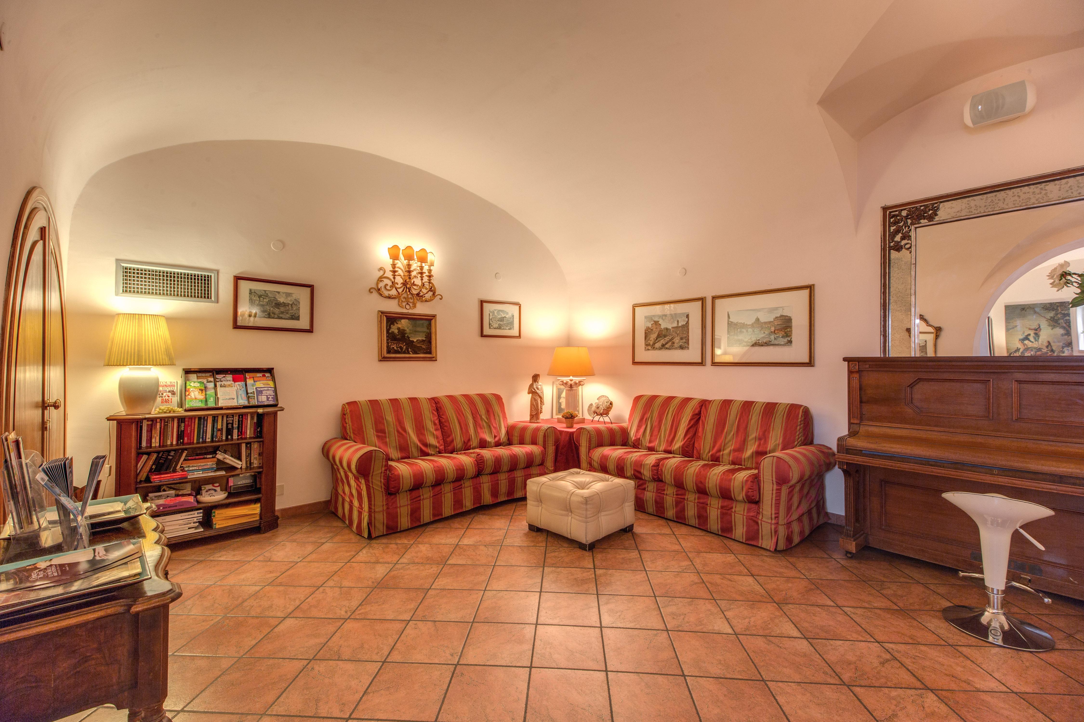 Hotell Hotel Corona