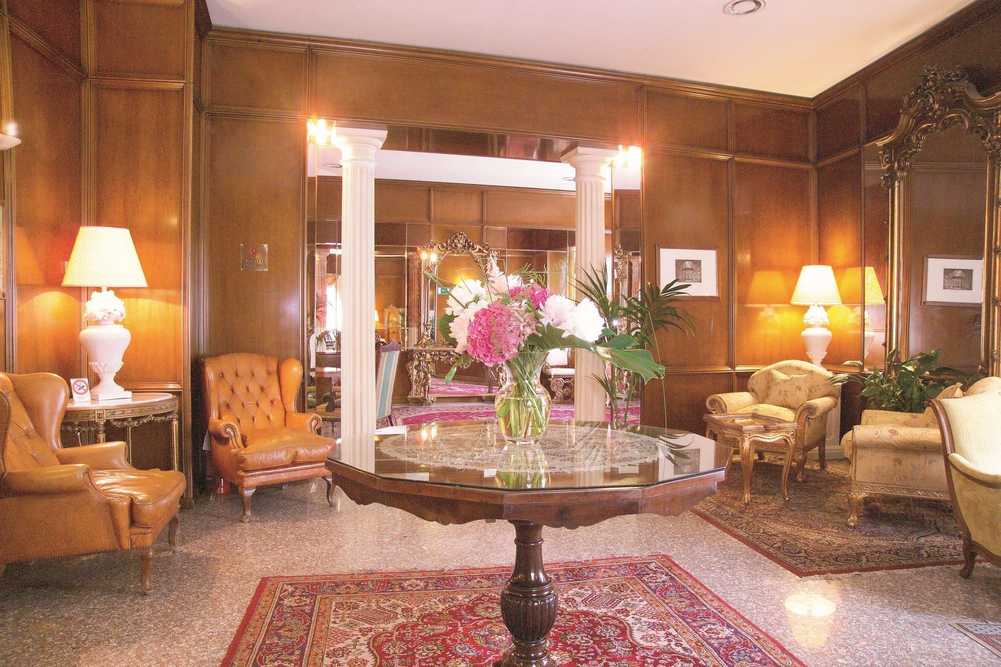 Hotell Colonna Palace