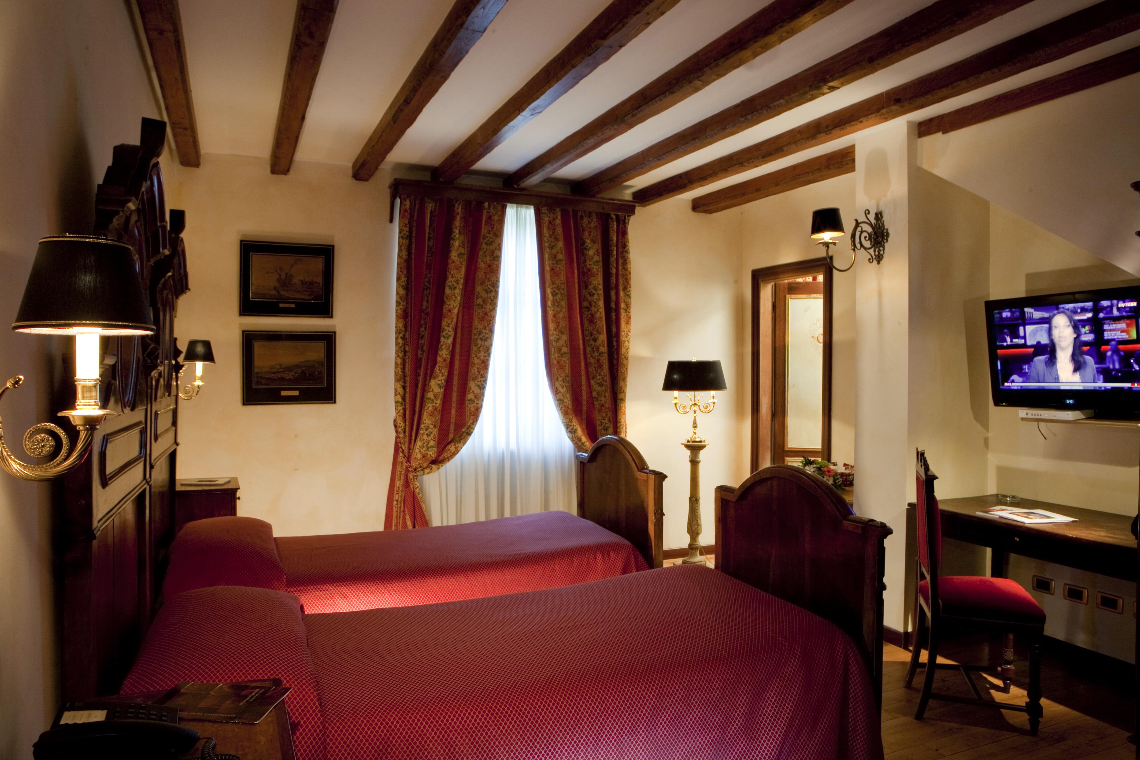 Castello Della Castelluccia 4* Roma