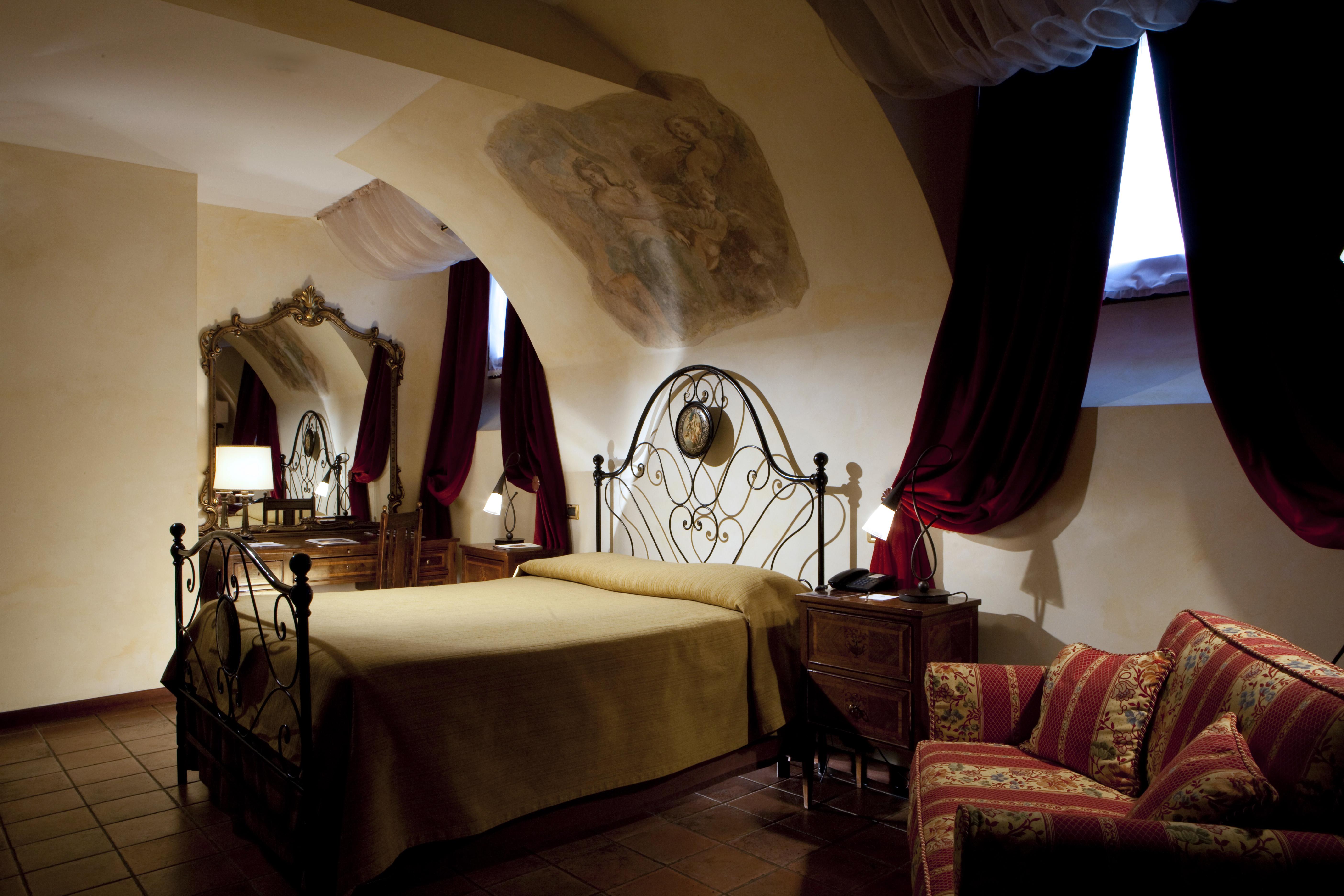 Hotel Castello Della Castelluccia 4*