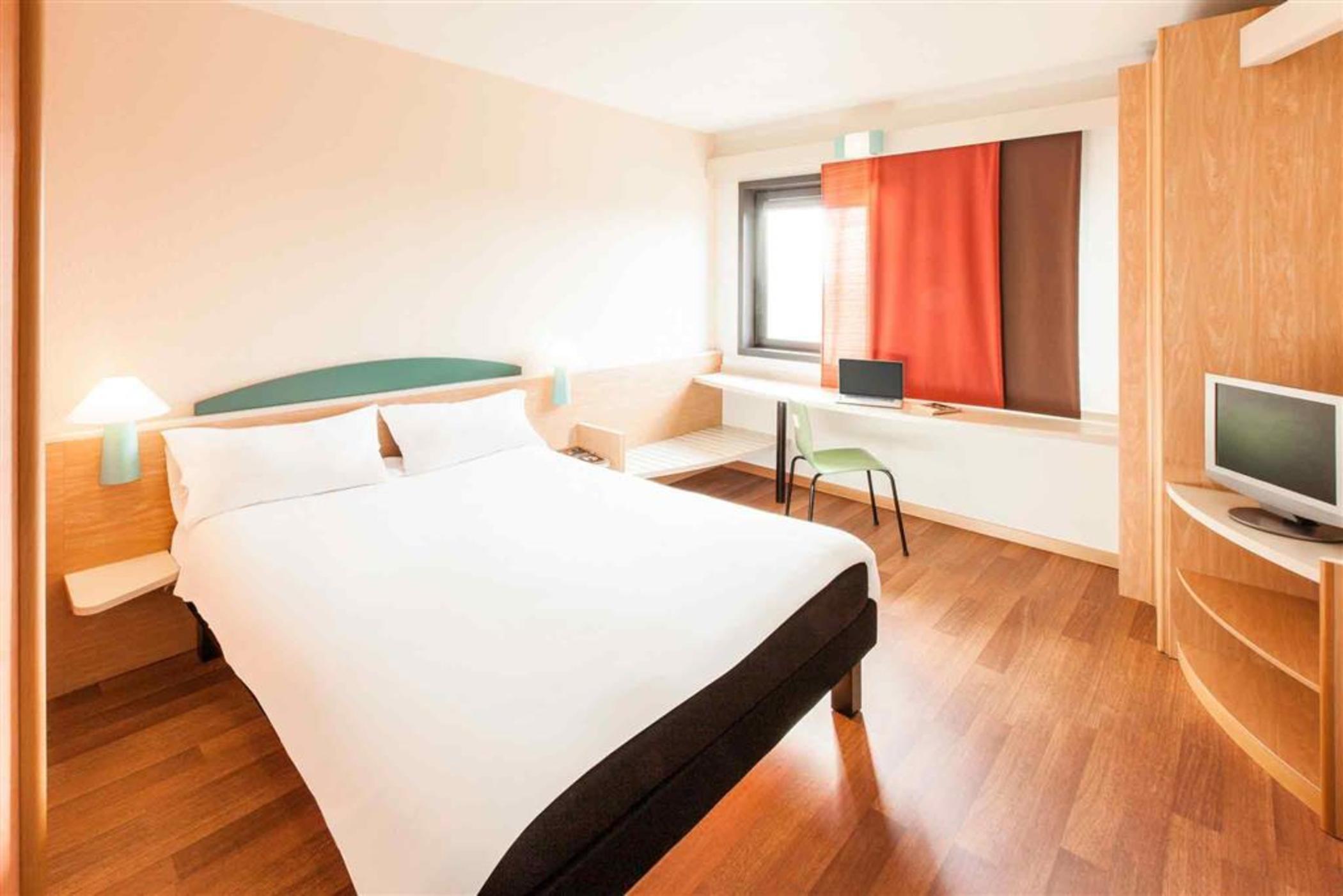 Ibis Fiera Hotell