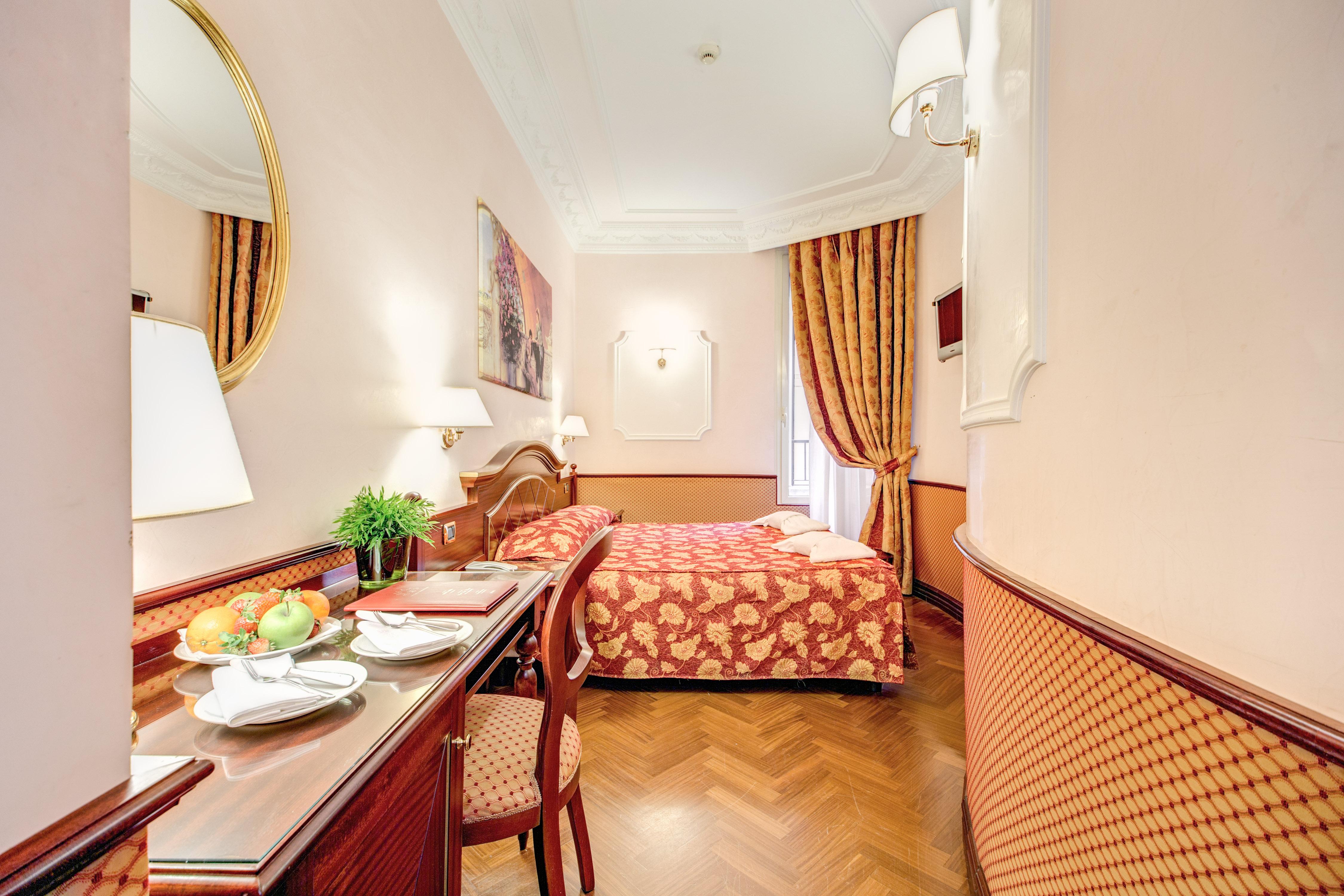 Re Luxury 3* Roma