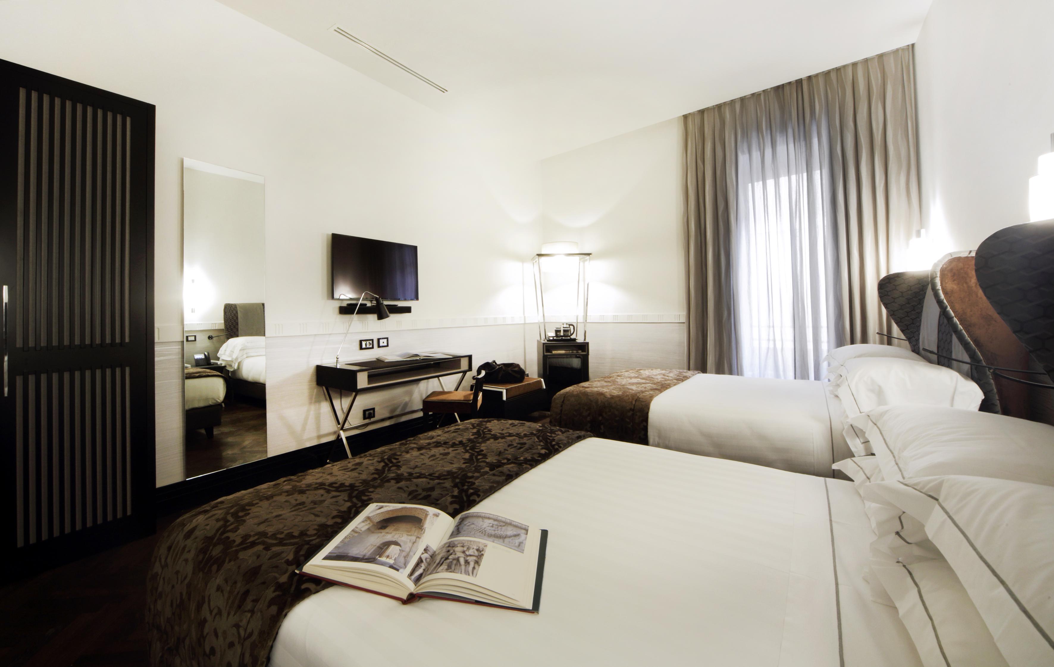 Unica 4*